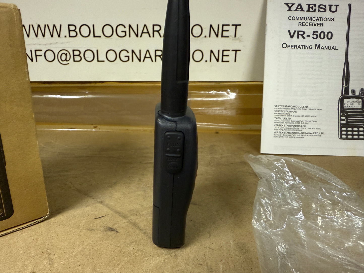 Yaesu VR 500 pari al nuovo display perfetto