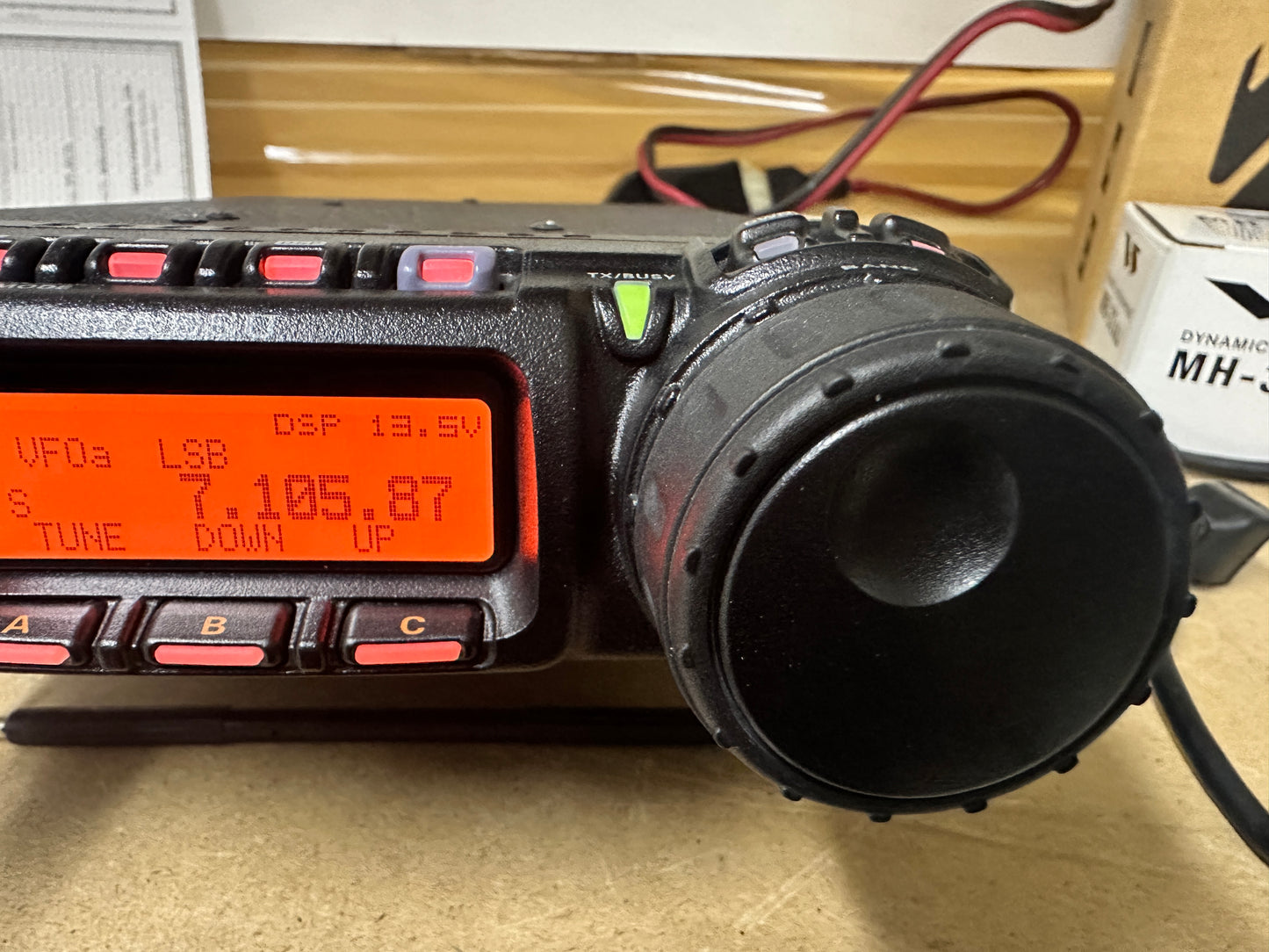 Yaesu FT 857 D pari al nuovo