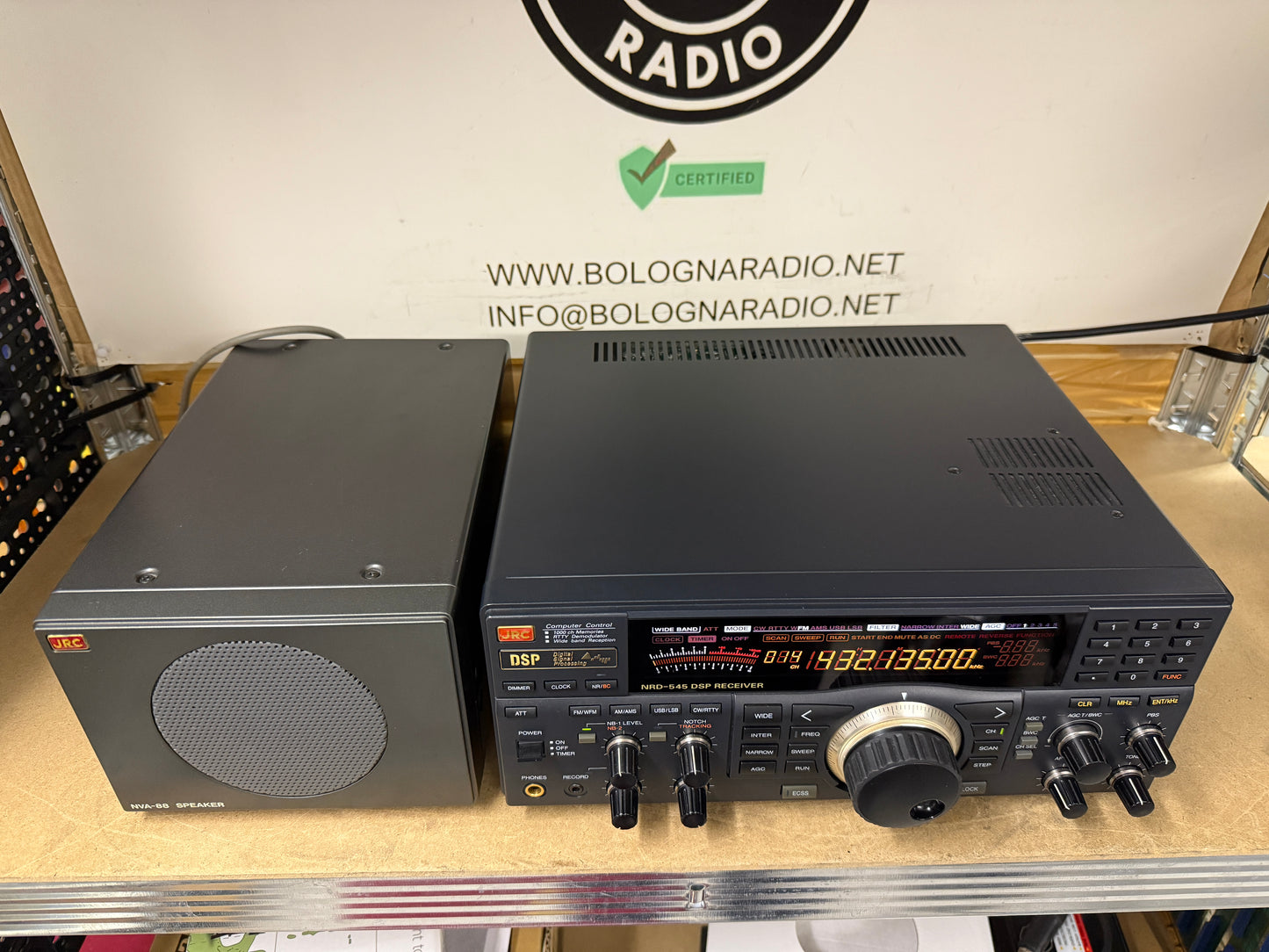 Jrc 545 dsp + RX 0-1Ghz CHE-199 + SP NVA88 pari al nuovo