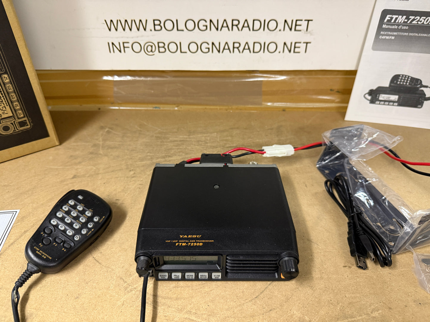 Yaesu FMT 7250 D pari al nuovo garanzia 12 mesi