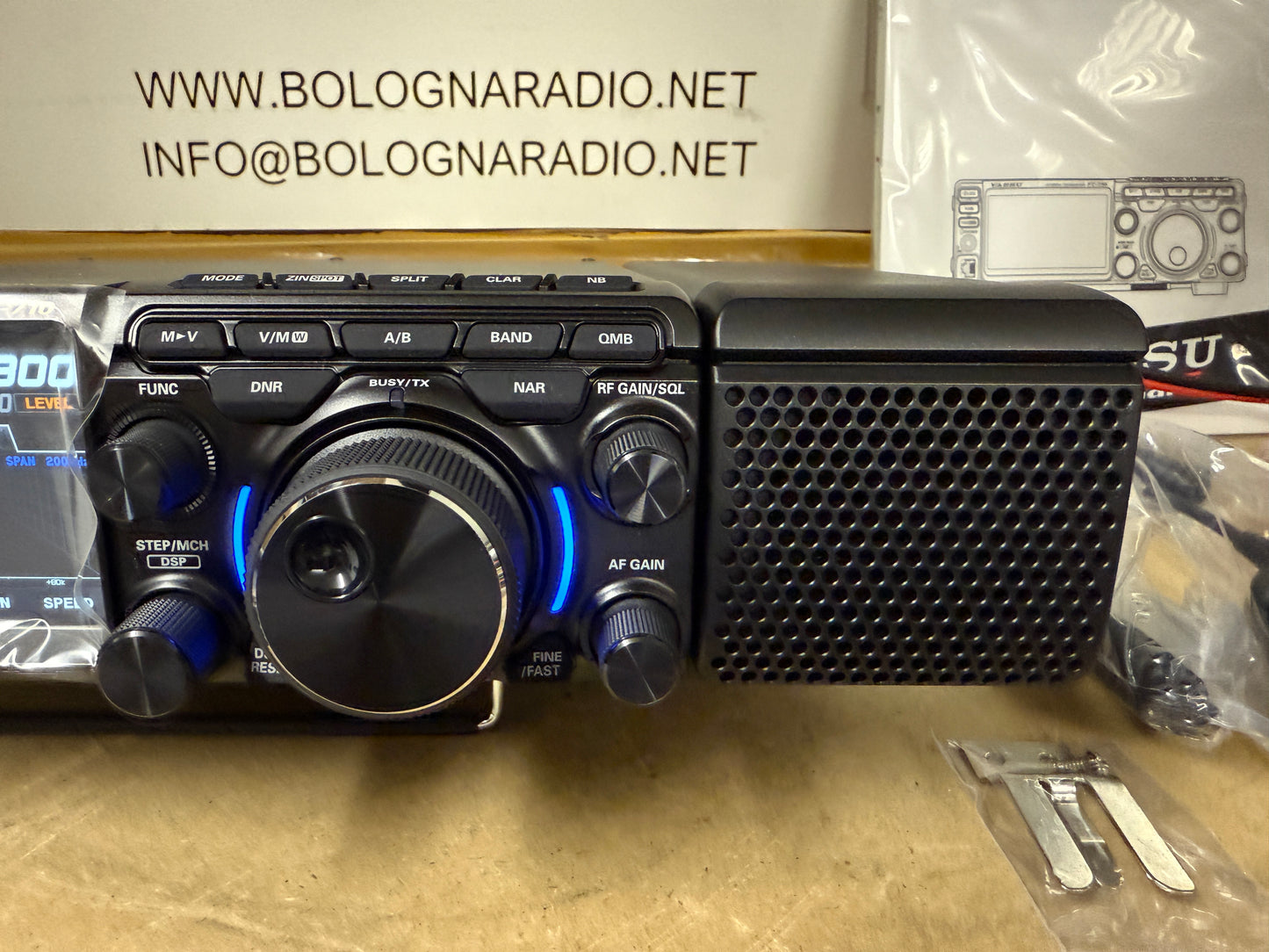 Yaesu FT-710 Aess nuovo + sp40 garanzia 5 anni csyeson