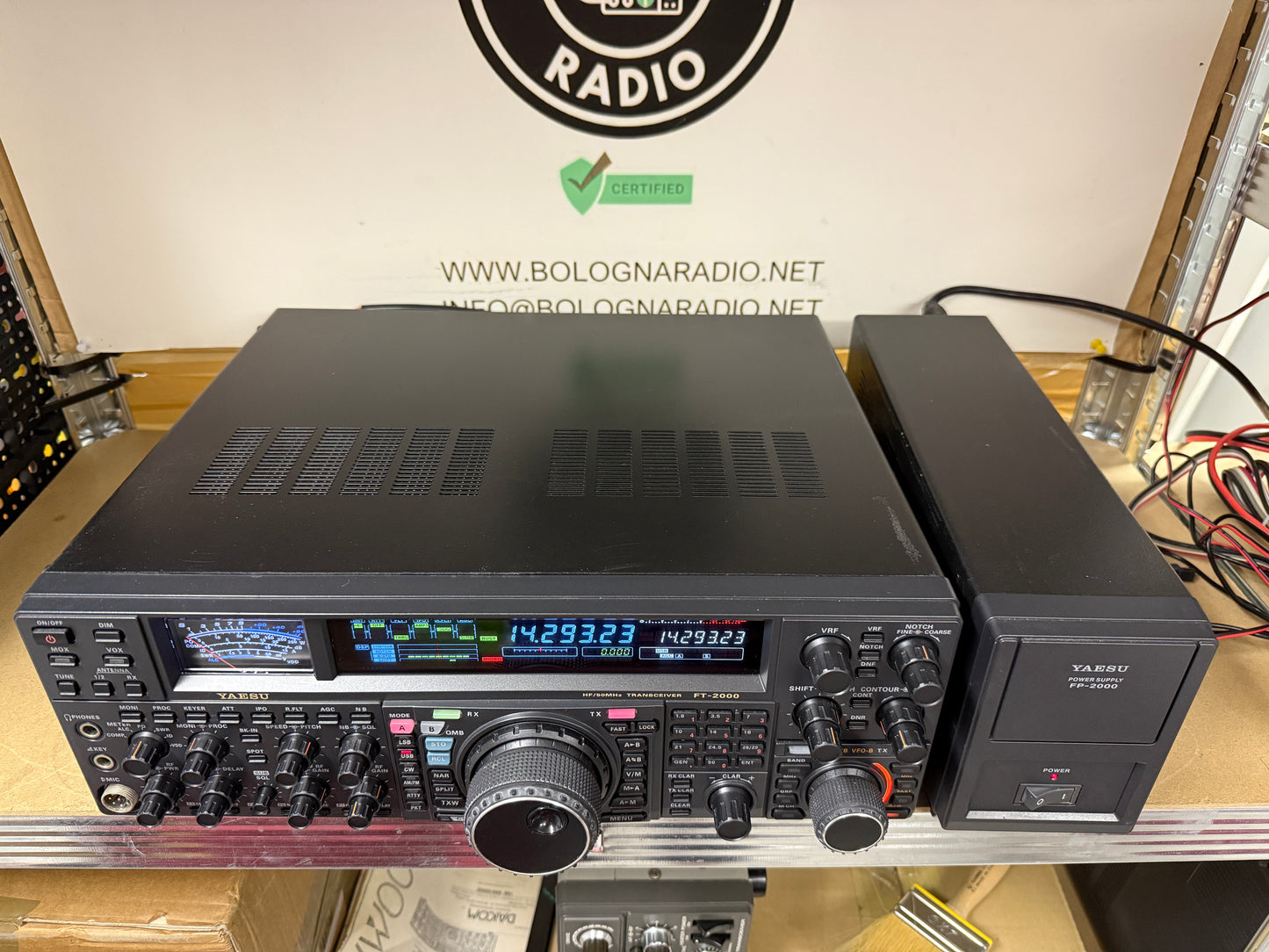 Yaesu FT 2000D 200 watt pari al nuovo