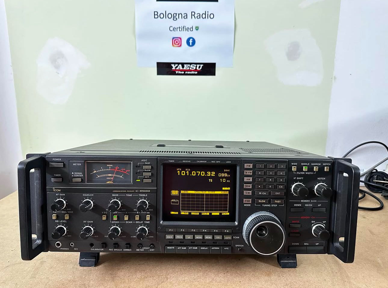 Ricevitore icom ic-r9000 + sp20