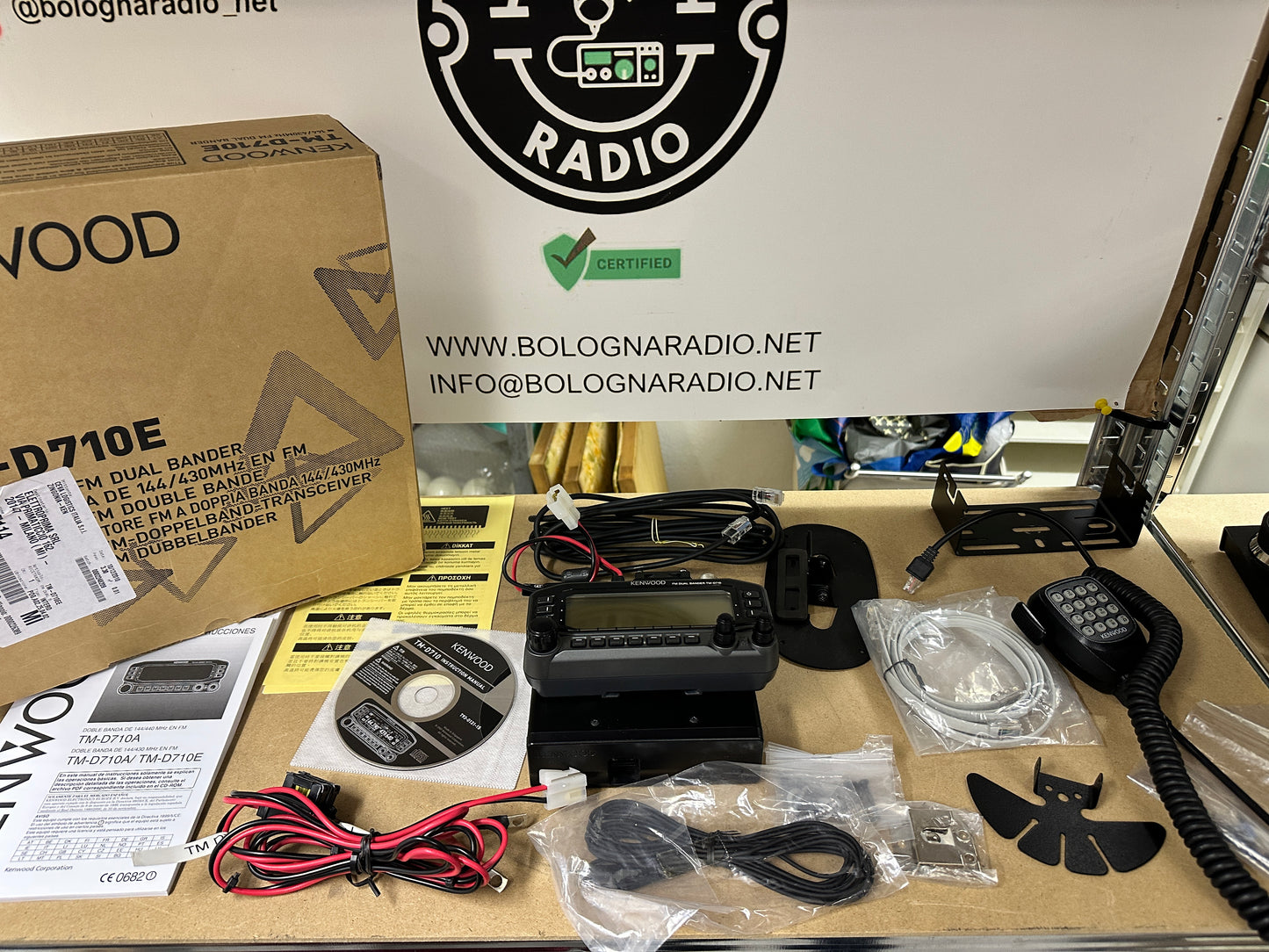 Kenwood TM-D 710 E pari al nuovo full set
