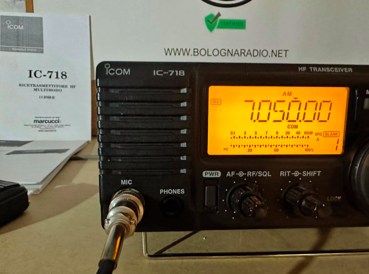 Ricetrasmettitore icom IC-718