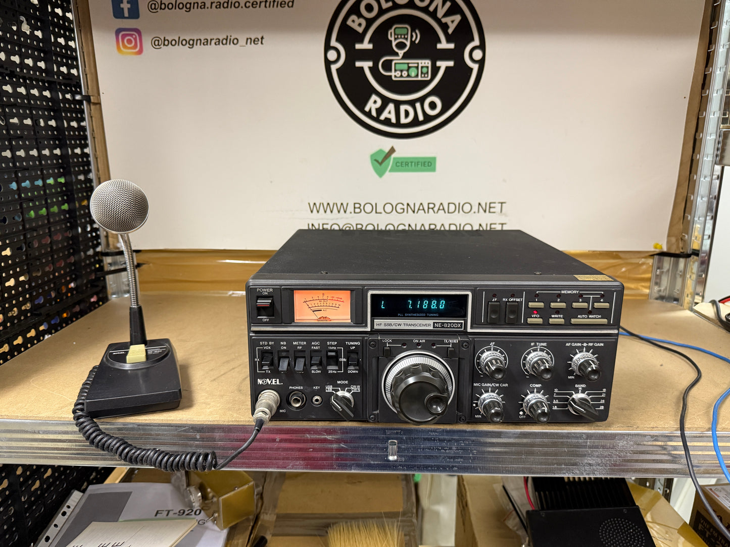 Novel NE 820 DX + Mike NE M 80 perfetto