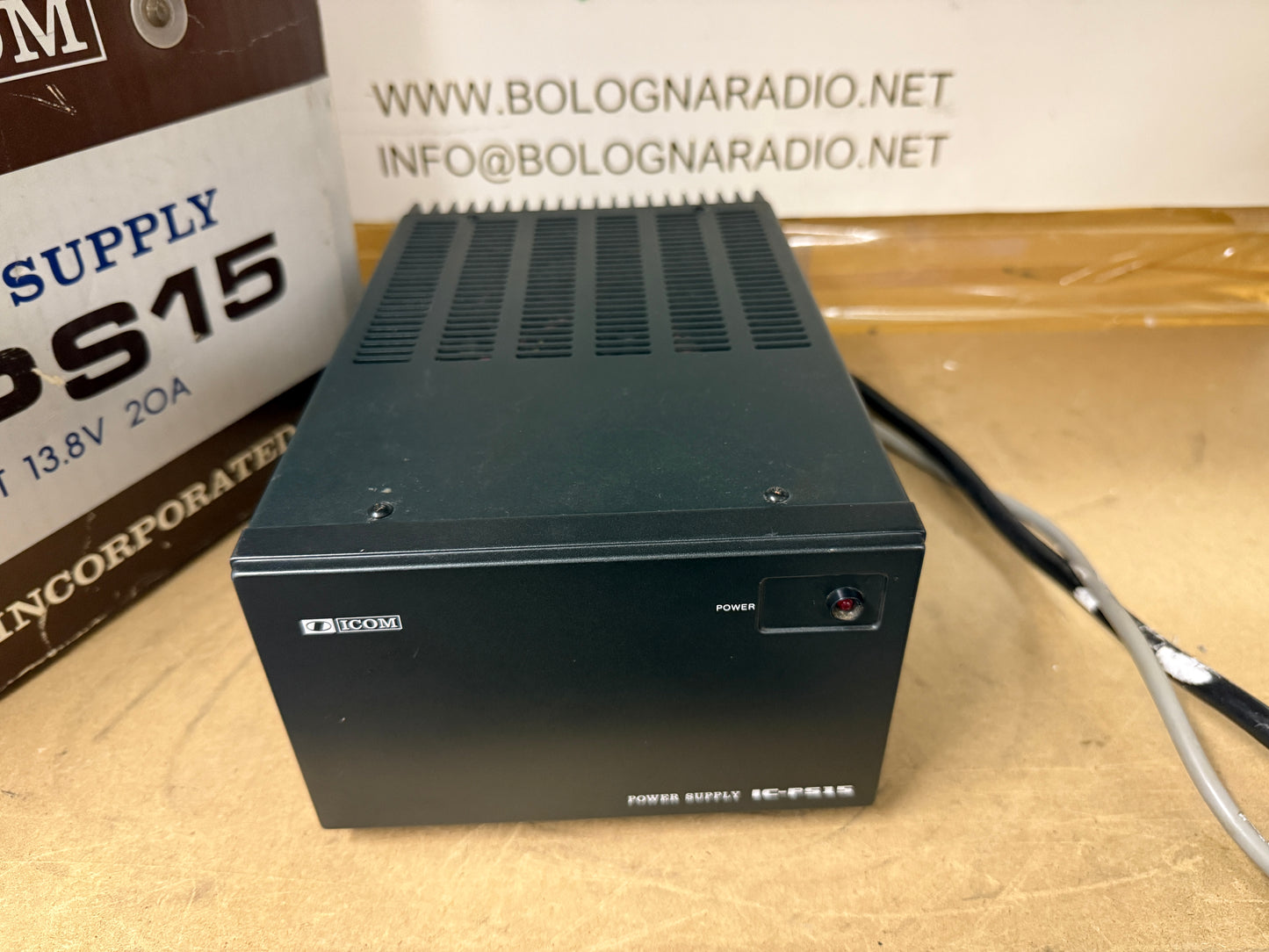 Icom ic ps 15 alimentatore 20 amp