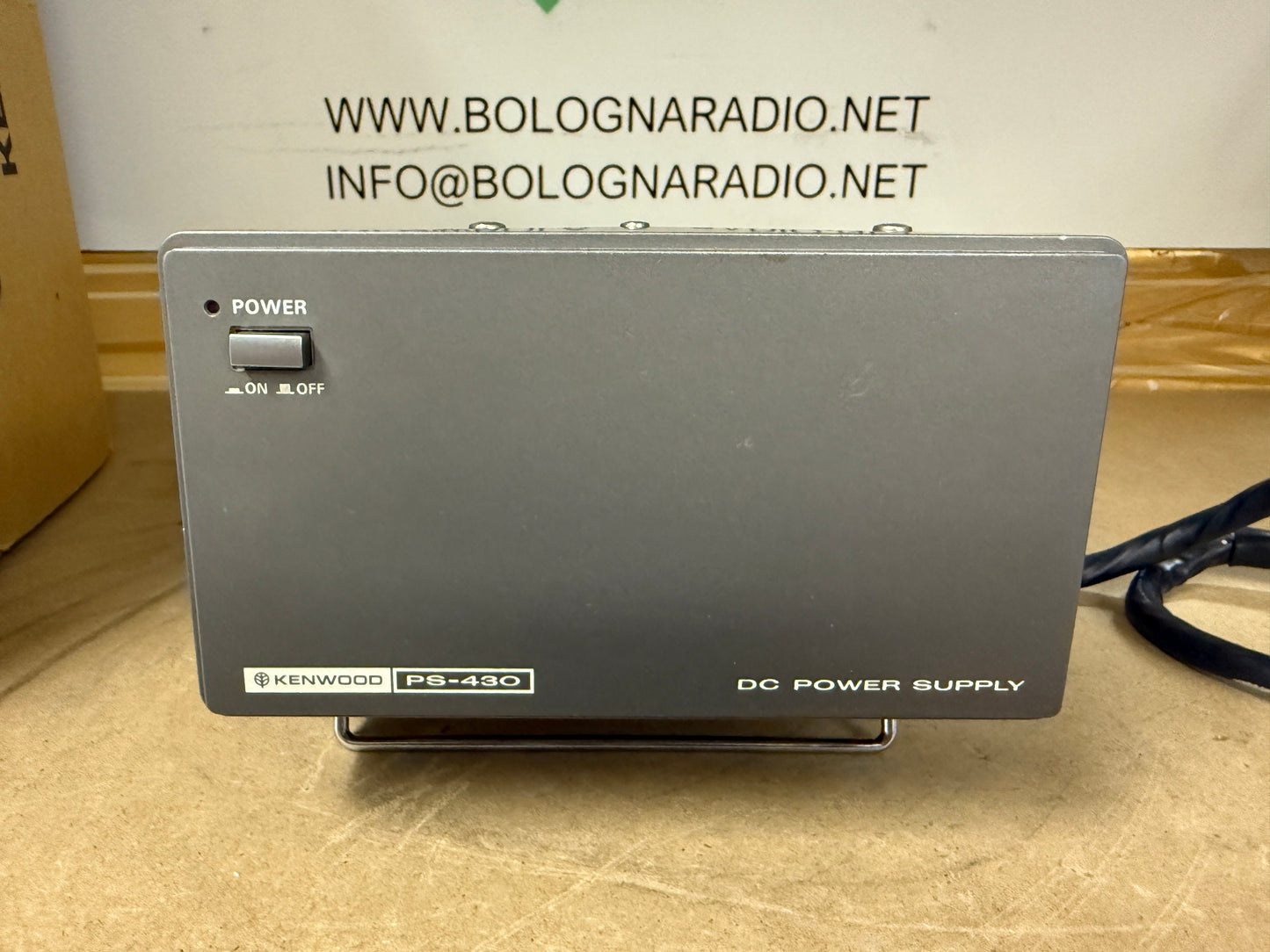 Kenwood PS 430 alimentatore di linea 20 A.