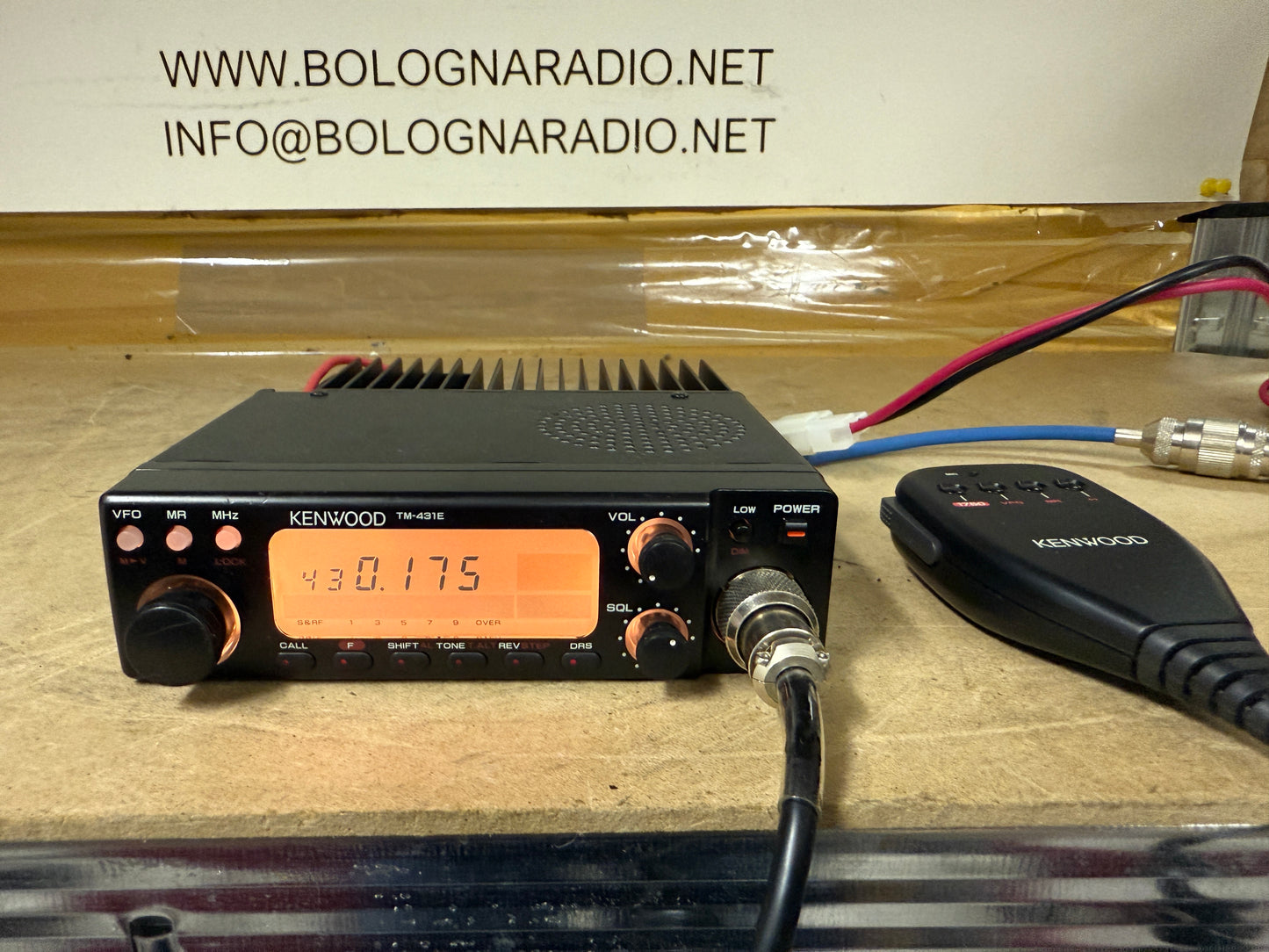 Kenwood TM 431 E con toni squelch perfetto