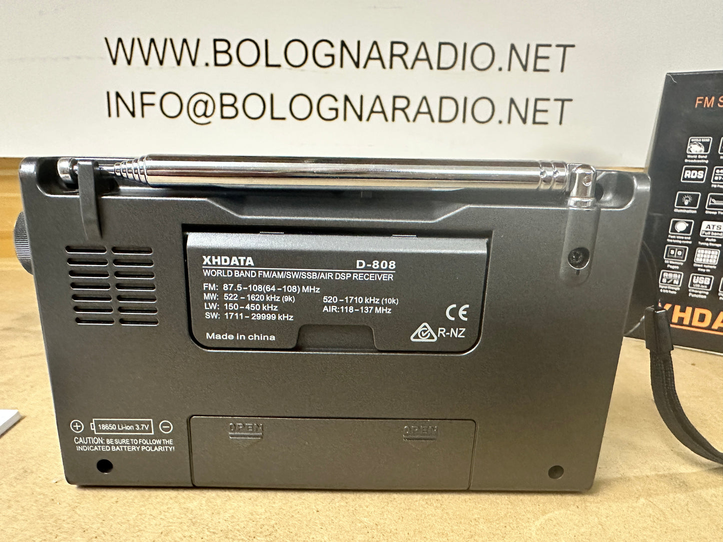 Ricevitore XHDATA D-808 FM stereo/SW/MW/LW SSB RDS Air Band