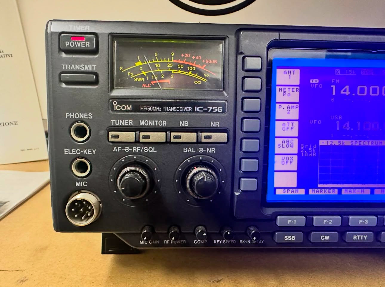 Ricetrasmettitore icom IC-756