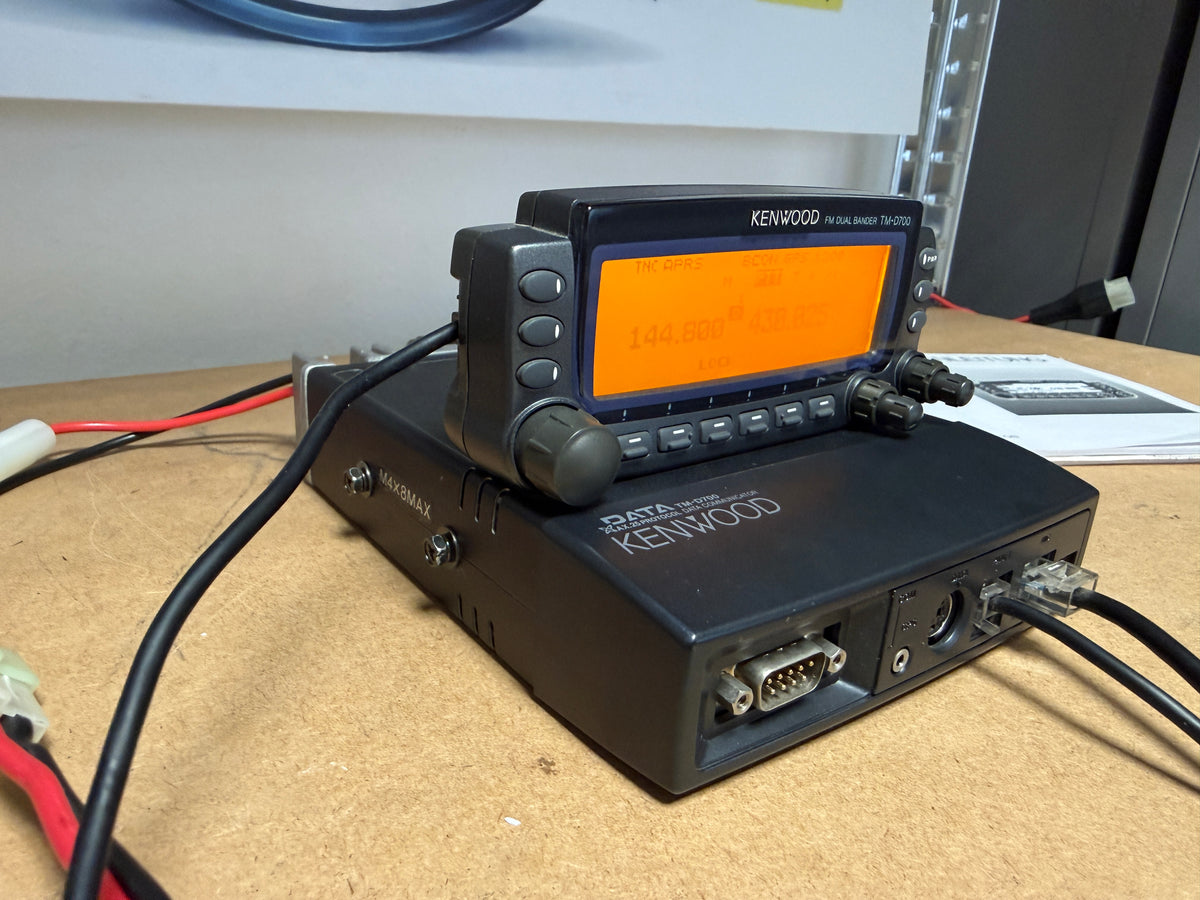 Kenwood TM D-700 perfetto Garanzia 12 Mesi
