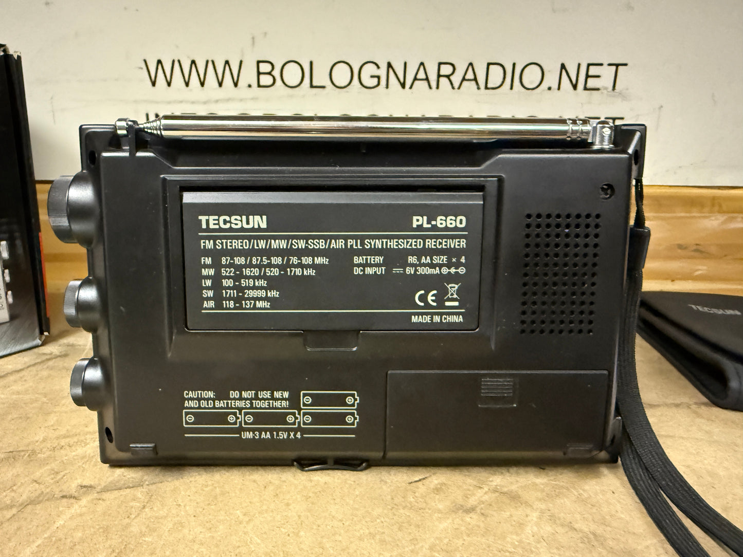Tecsun PL 660 pari al nuovo 1,7-30 MHz+ VHF AIR BAND Garanzia 12 Mesi