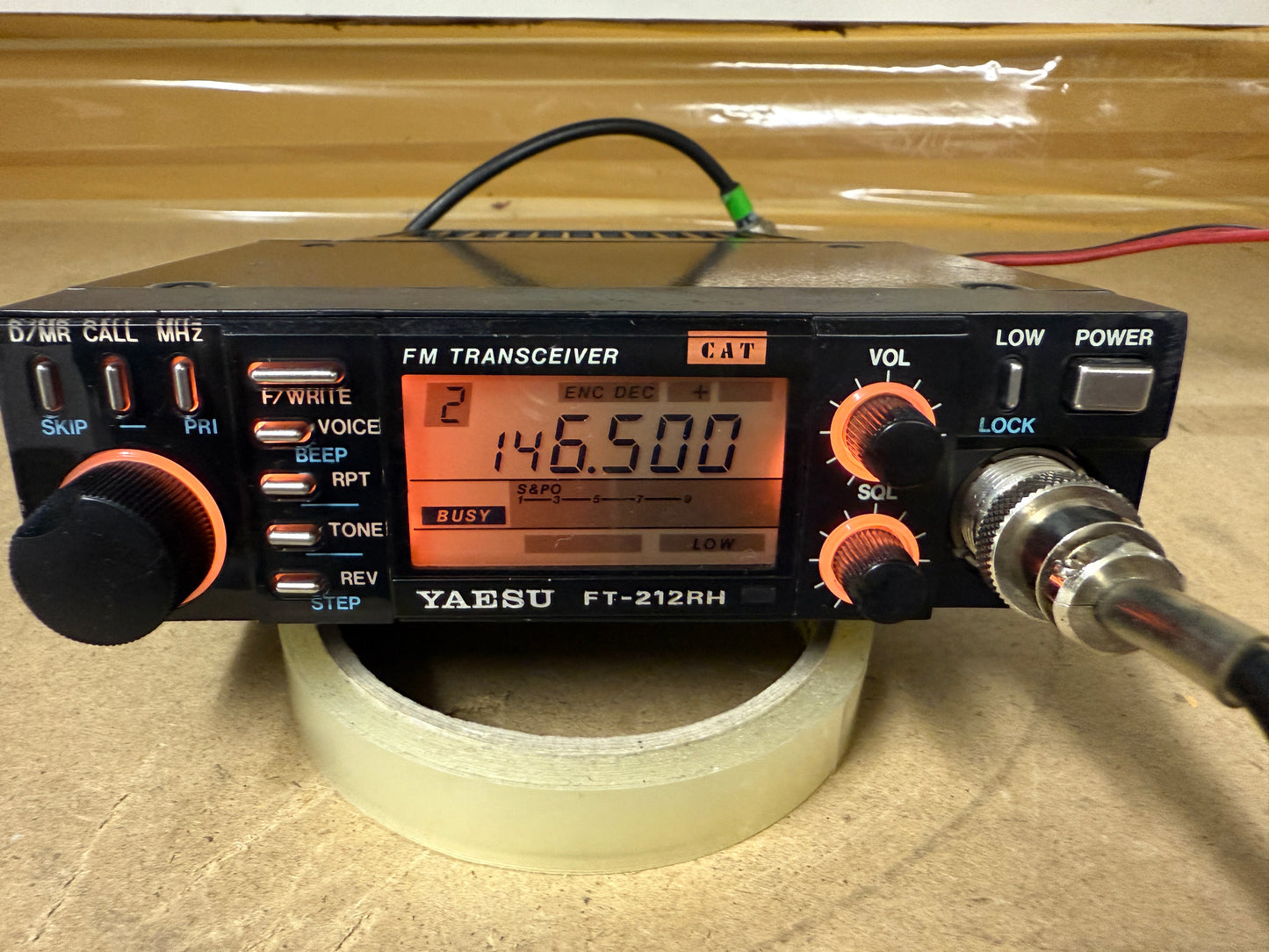 Yaesu FT 212RH + toni squelch