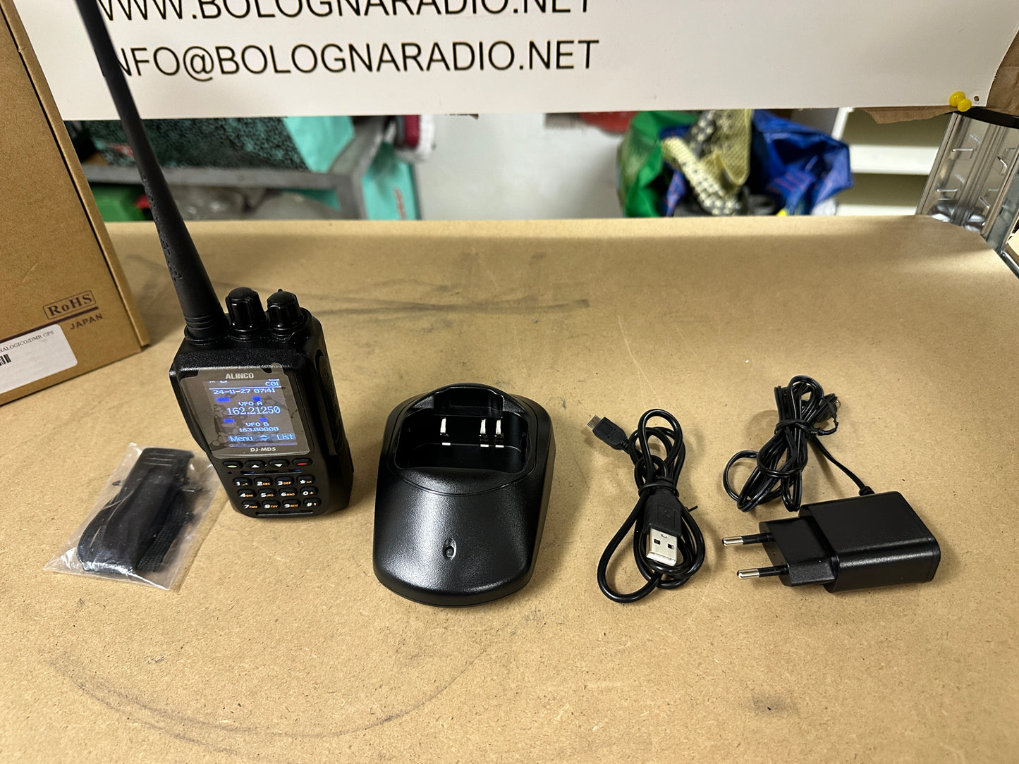 RICETRASMETTITORE ALINCO DJ-MD5 GPS DMR PORTATILE