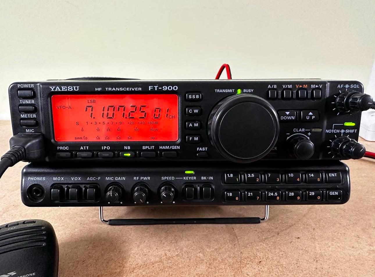 Ricetrasmettitore Yaesu FT900
Perfettamente funzionante