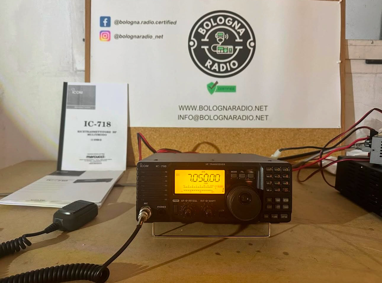 Ricetrasmettitore icom IC-718