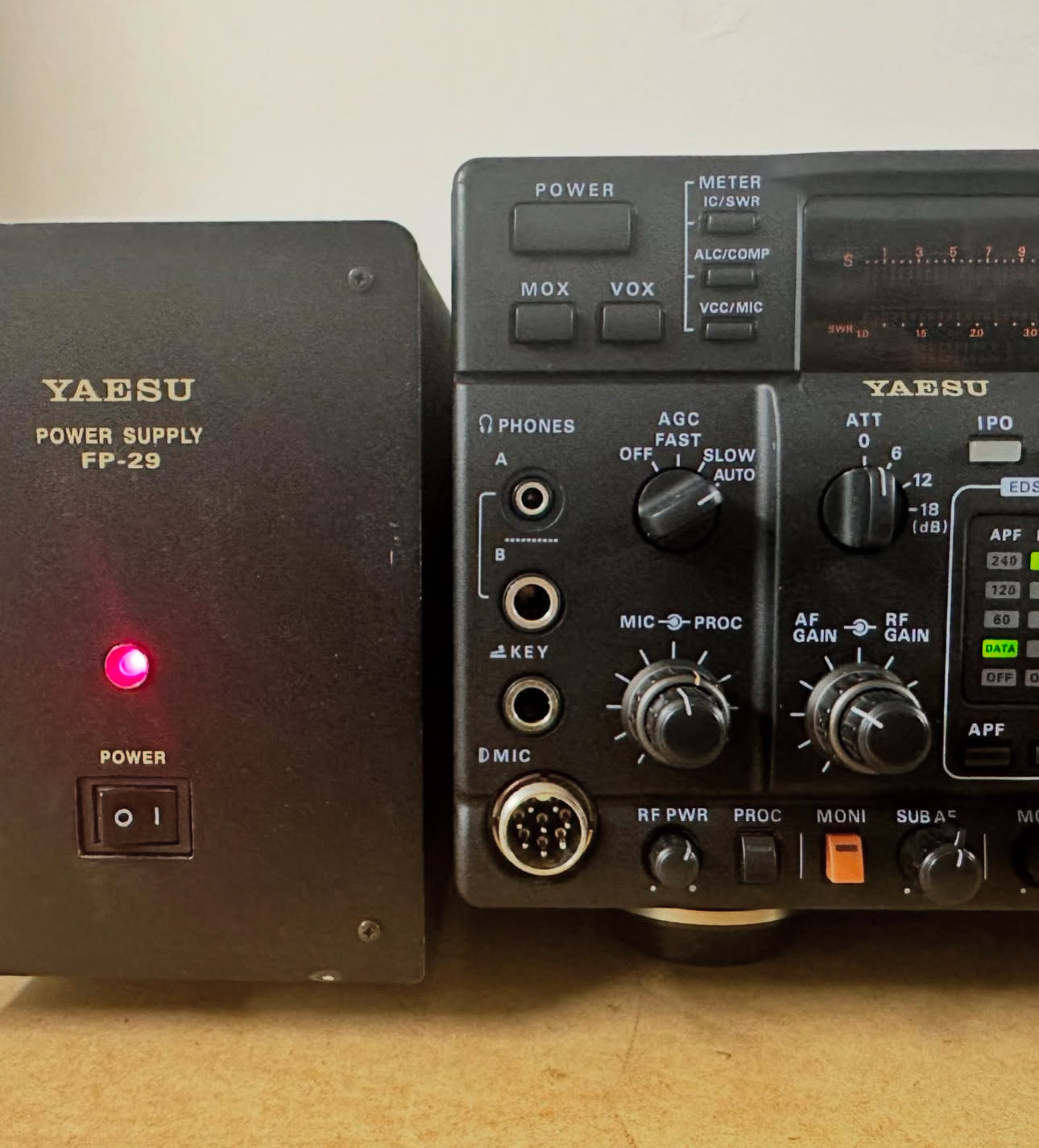 Ricetrasmettitore YAESU FT-1000MP MARK-V 200 watt