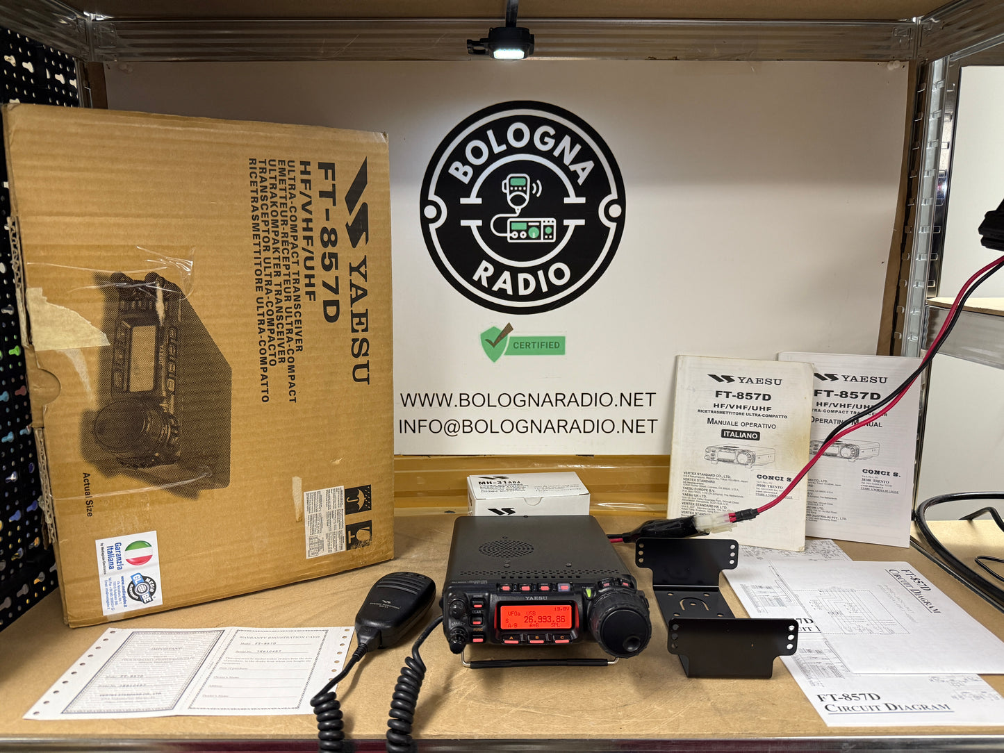 Yaesu ft 857D pari al nuovo espansa