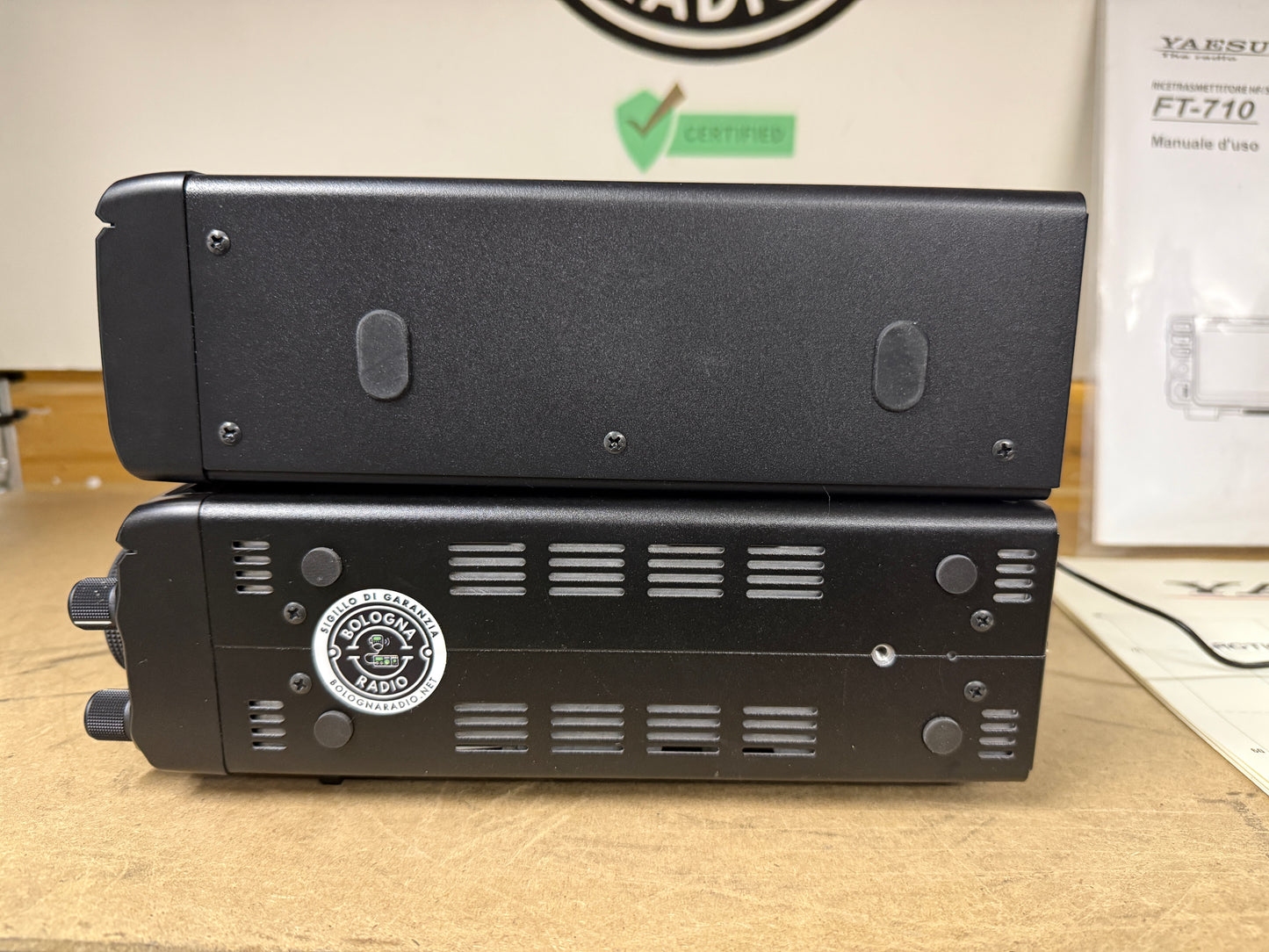 Yaesu FT-710 Aess pari al nuovo + sp40 Garanzia Ufficiale