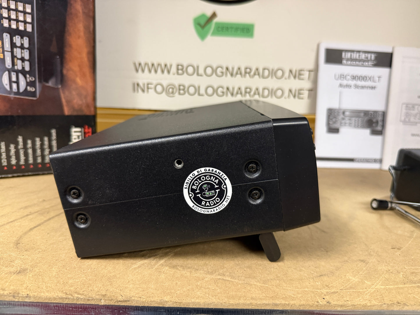 Uniden UBC 9000 XLT pari al nuovo full set