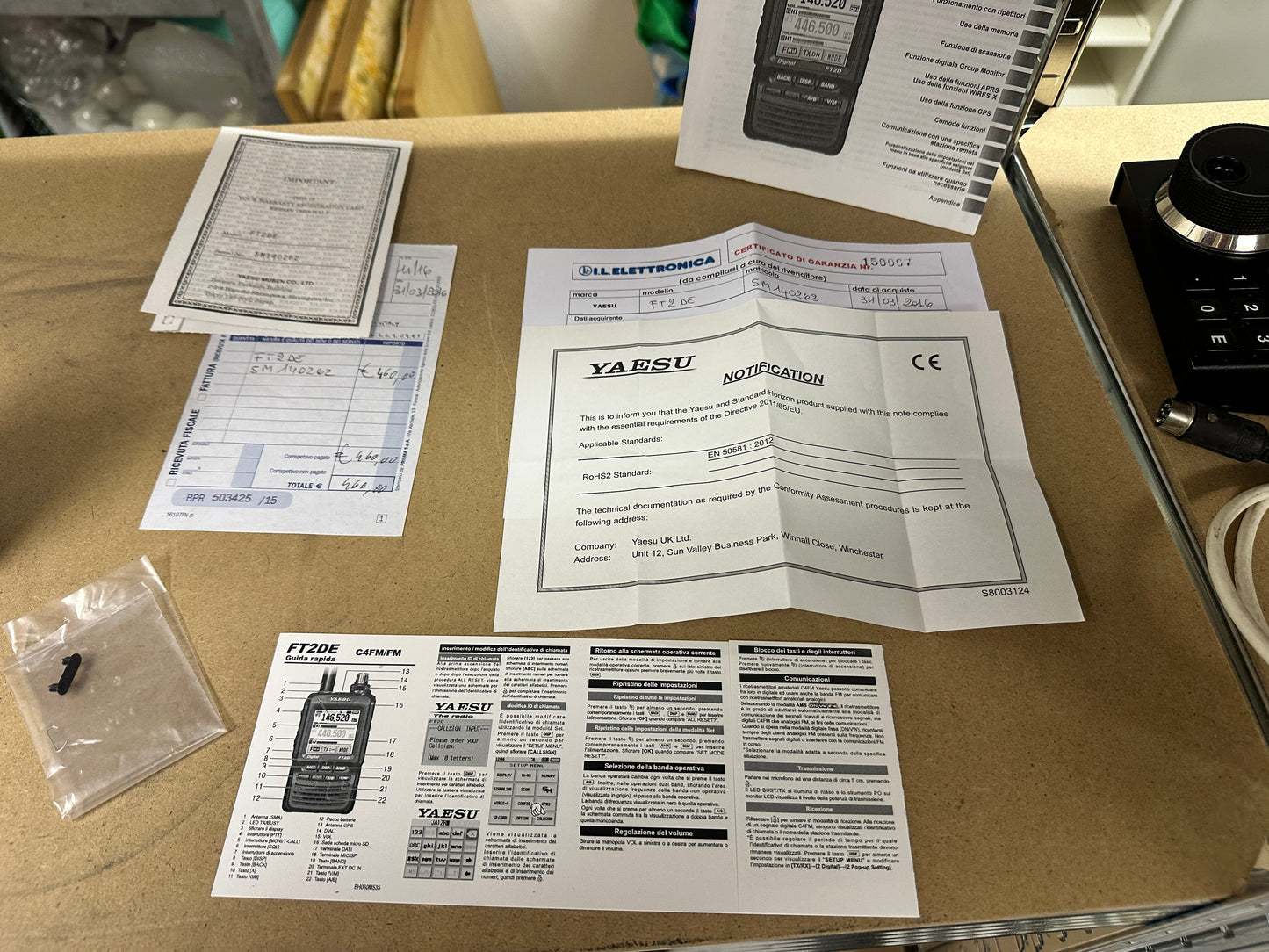 Yaesu FT-2 DR/DE pari al nuovo full set