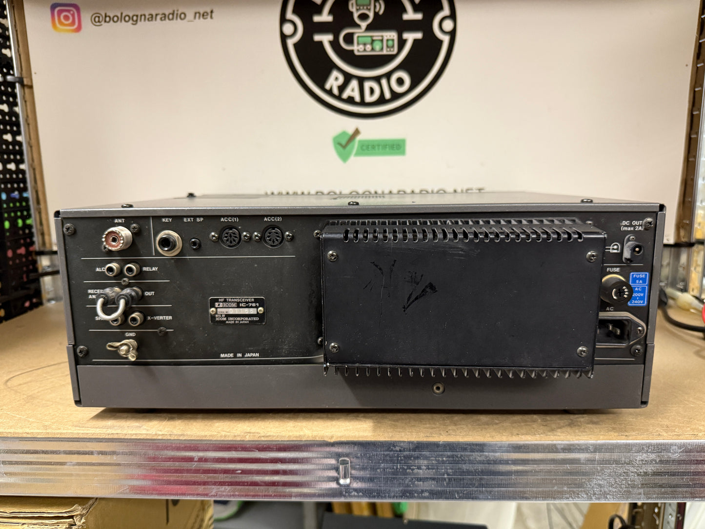 Icom ic 761 elettronica 100% estetica discreta