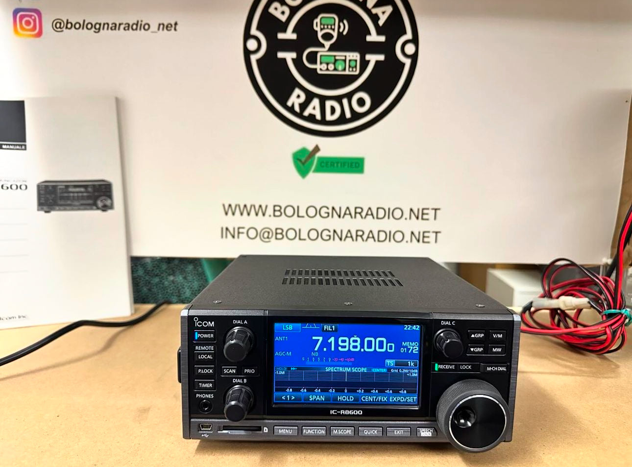 Ricevitore scanner Icom IC-R 8600 pari al nuovo