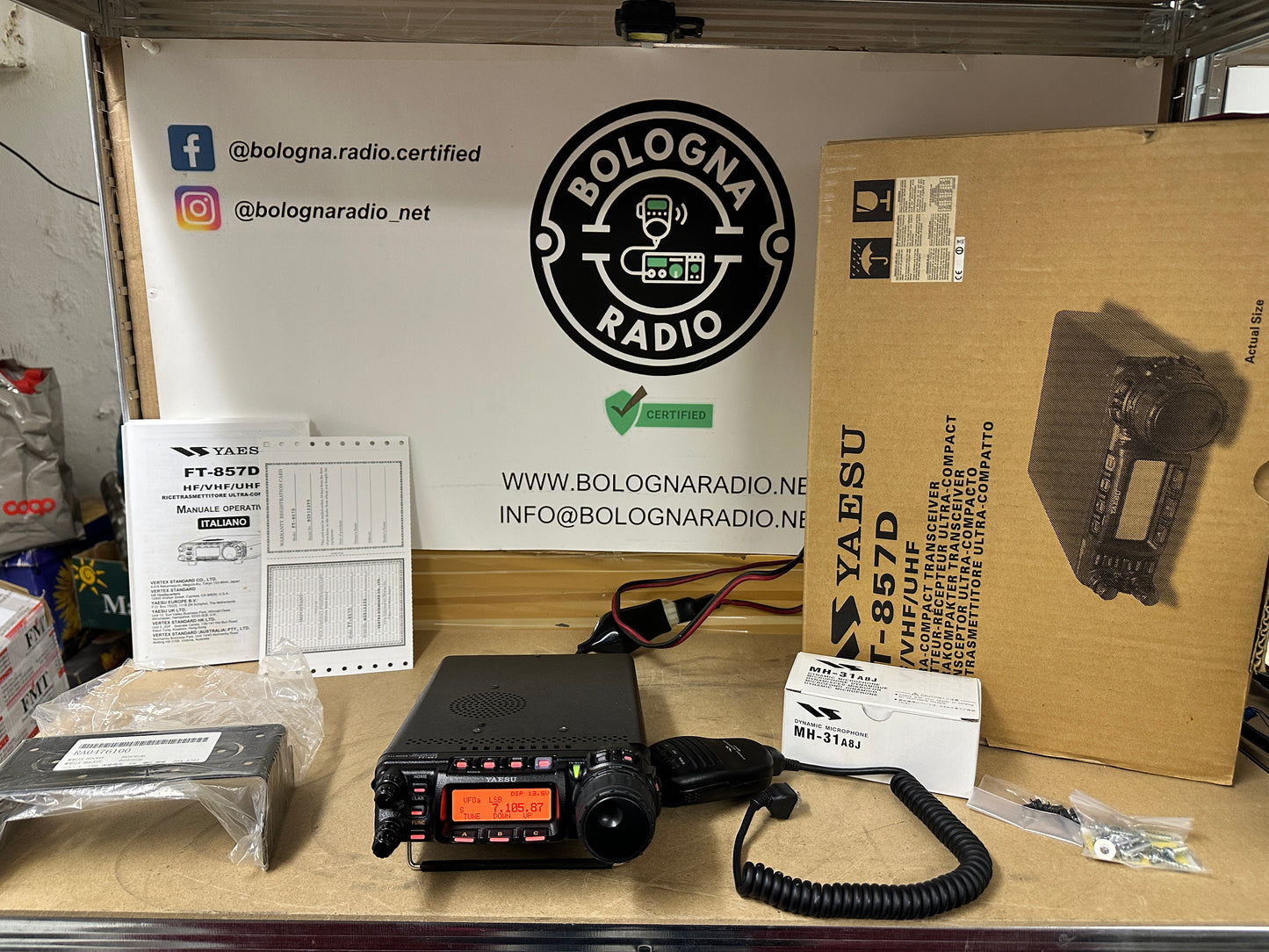 Yaesu FT 857 D pari al nuovo