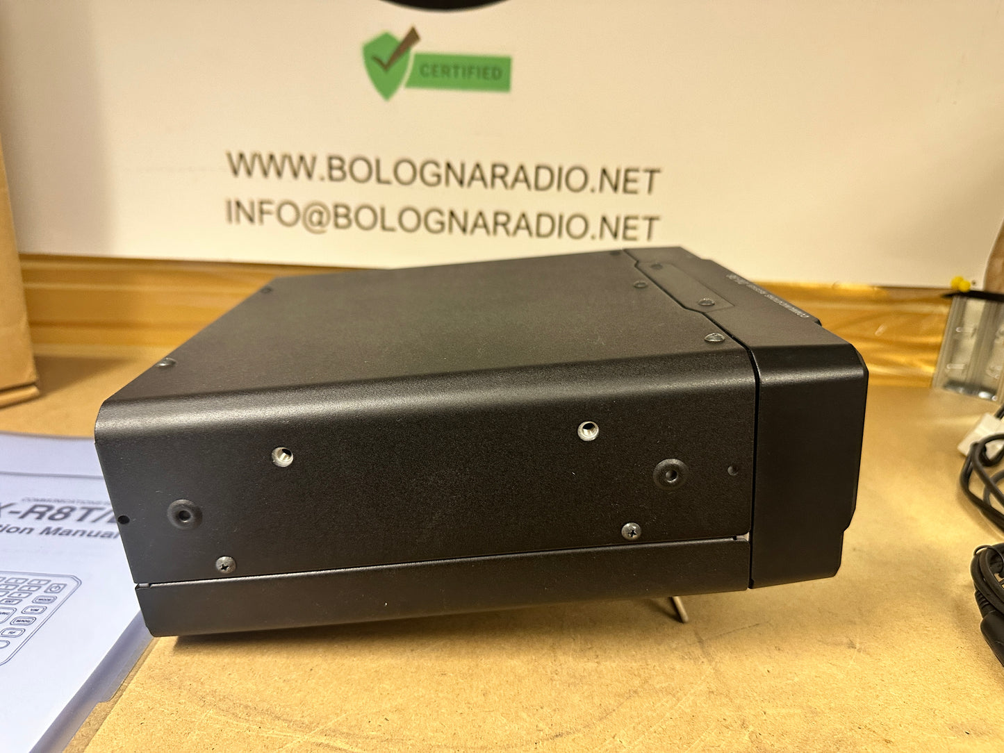 Ricevitore Alinco DX-R8E pari al nuovo