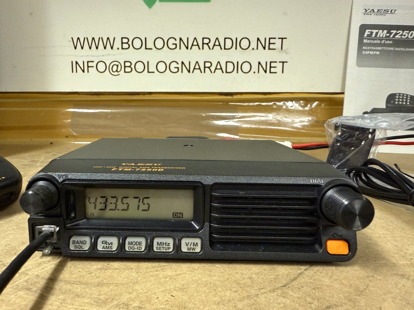 Yaesu FMT 7250 D pari al nuovo garanzia 12 mesi