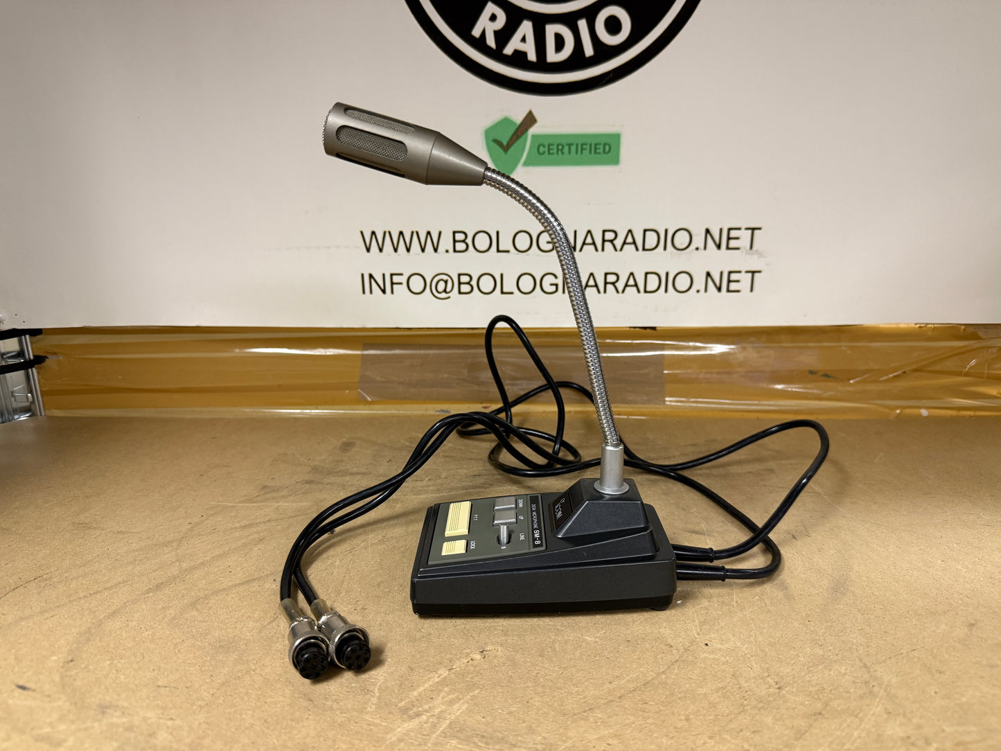 ICOM SM-8 Microfono da Tavolo Cablato Con 2 Cavi 8 Poli Per Icom