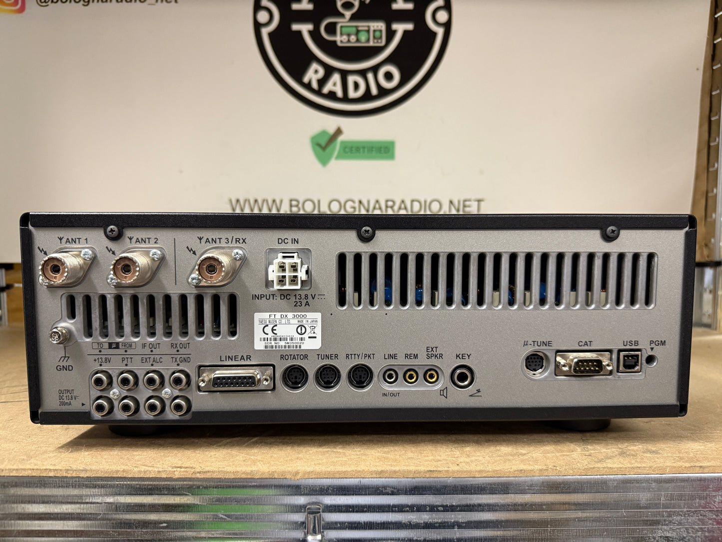 Yaesu FTDX 3000 + DVS6 + imballo originale pari al nuovo