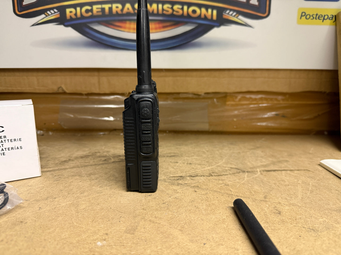 Yaesu VX8E Full Set Garanzia 12 Mesi