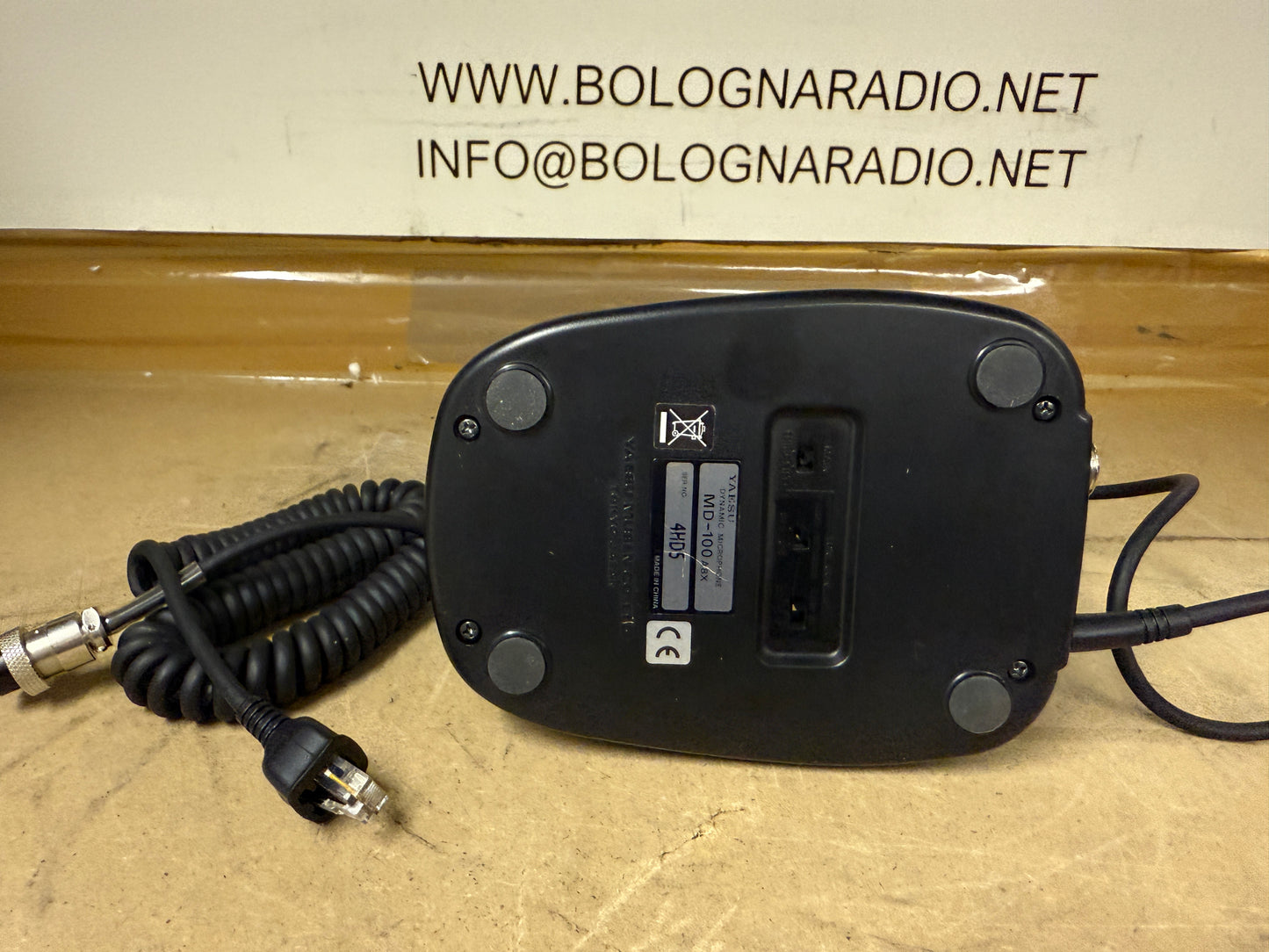 Yaesu MD 100 pari al nuovo perfetto