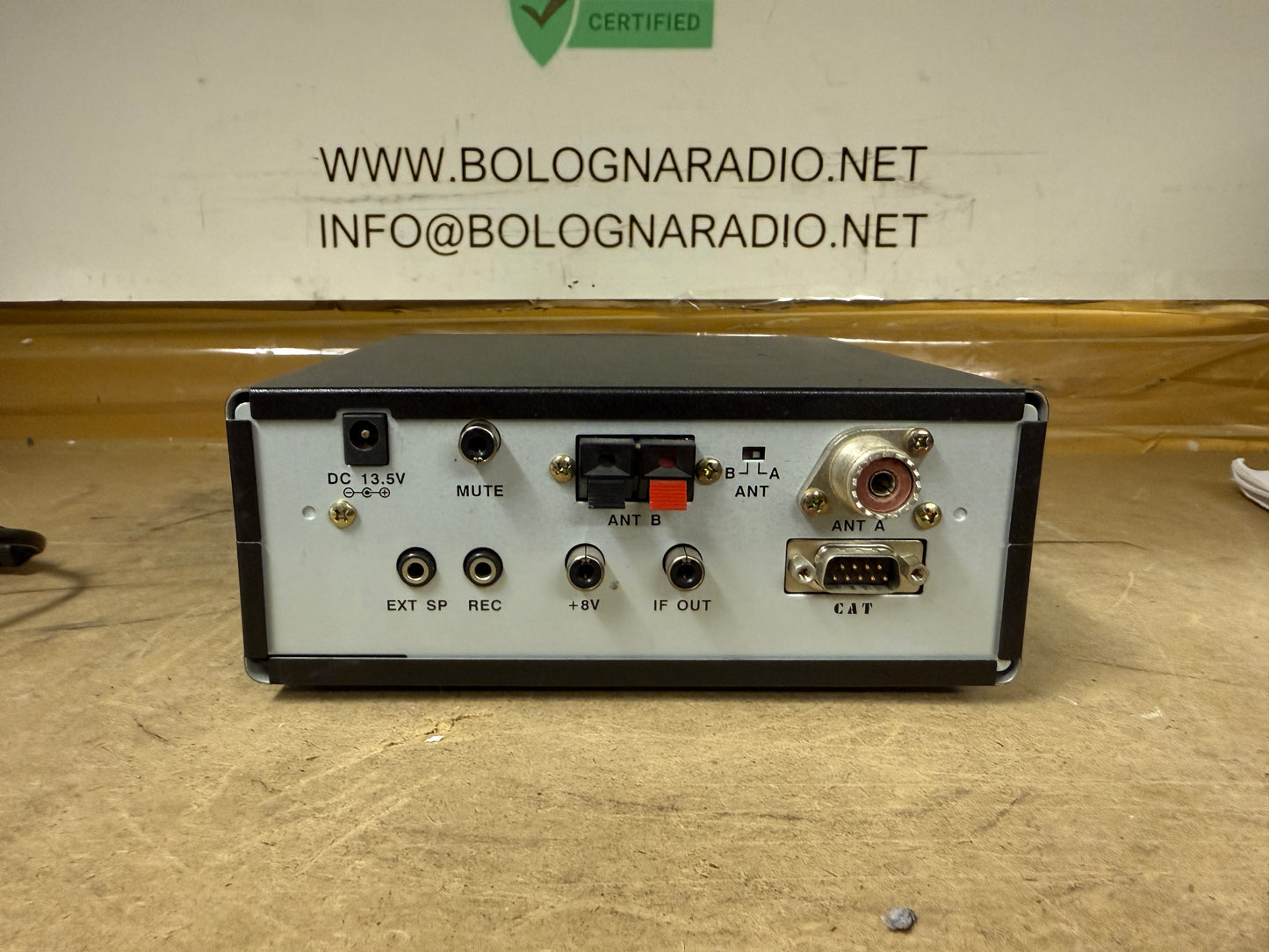 Yaesu VR 5000 pari al nuovo display OK 0 ~ 2600 MHz garanzia 12 mesi