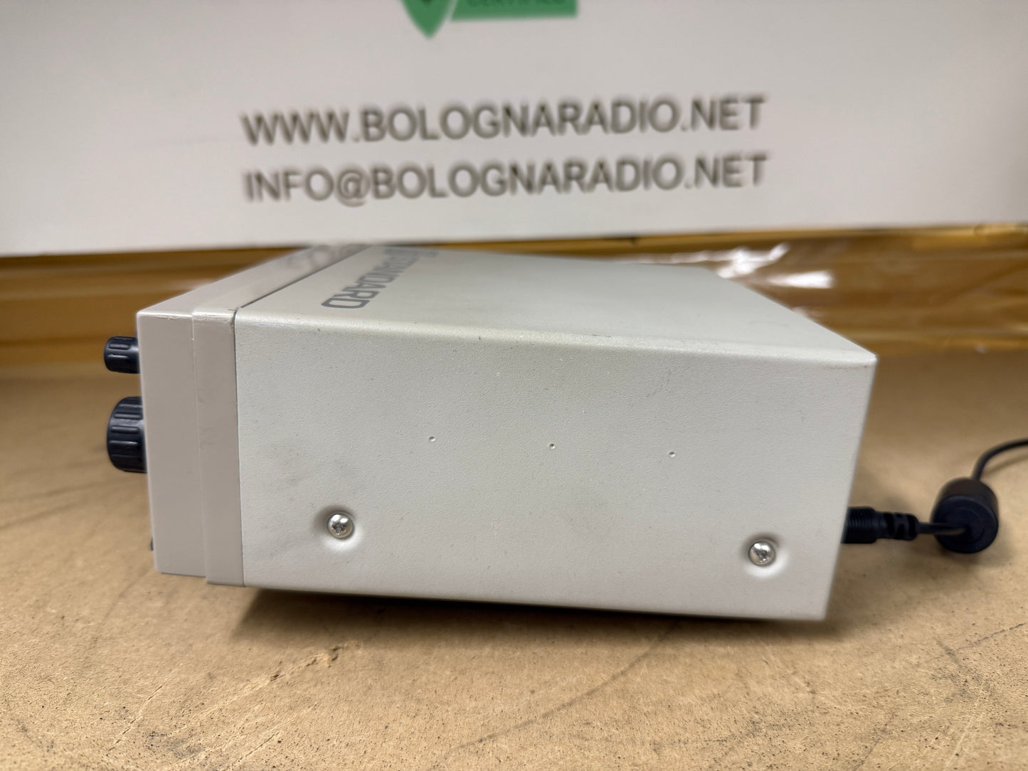Standard AX-700 ricevitore 50-905 MHz