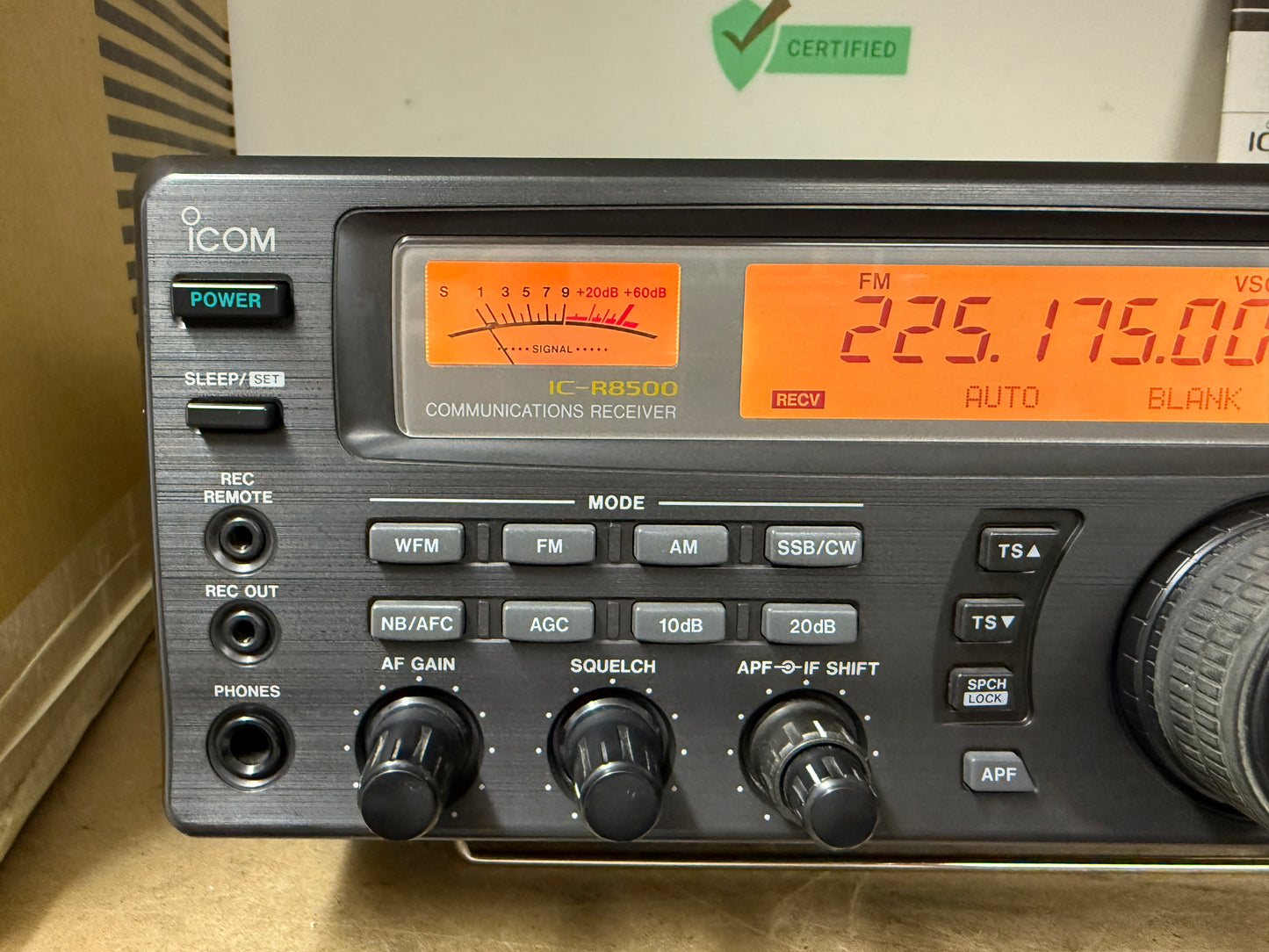 ICOM IC R 8500 con imballo perfetta garanzia 12 mesi