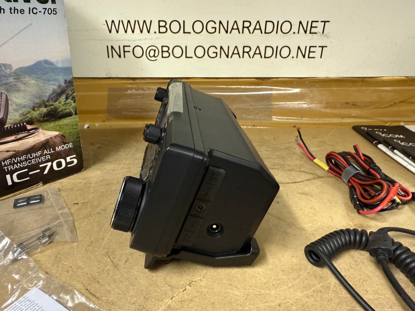 Icom ic 705 pari al nuovo full set garanzia 12 mesi