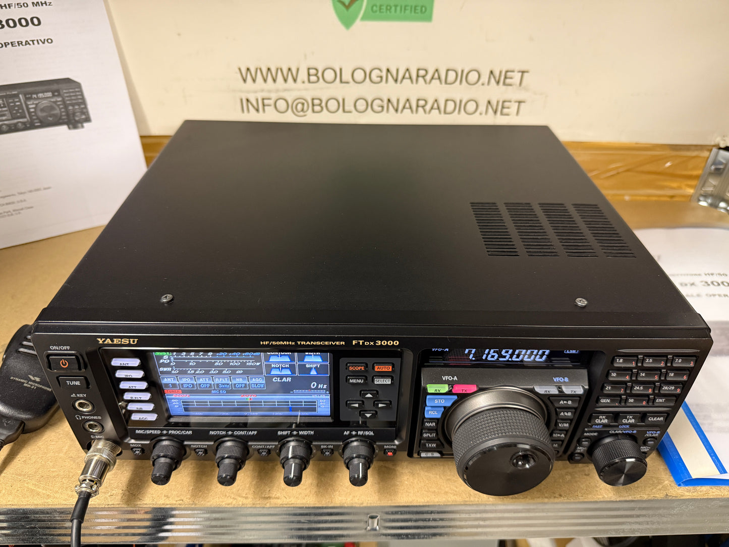 A1 Yaesu FTDX 3000 + DVS6 pari al nuovo Garanzia 12 Mesi e imballo