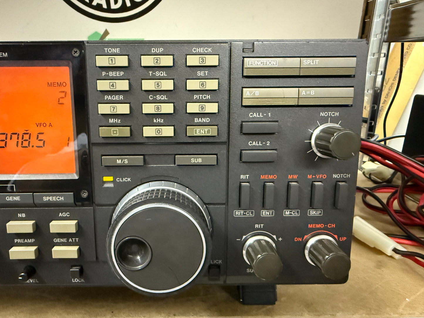 A1 Icom ic 970 + 1.200 Mhz + RX 50/905 Mhz + PS35 Garanzia 12 Mesi