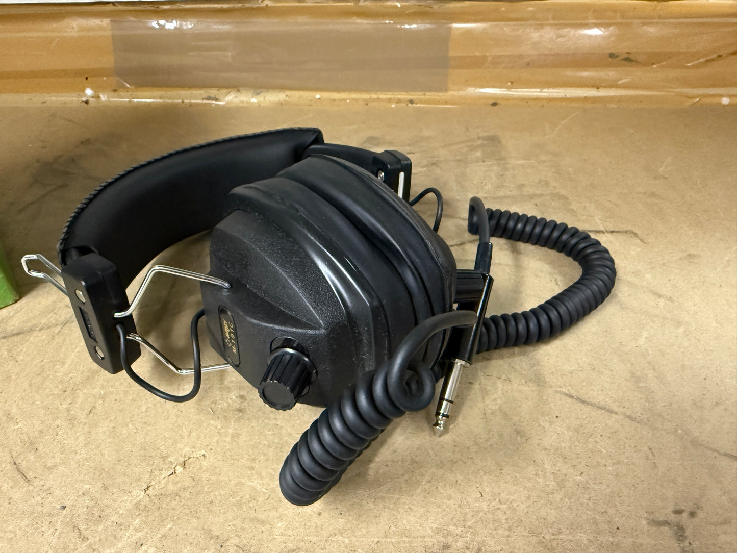 Cuffie HAREY, modello M-191C.