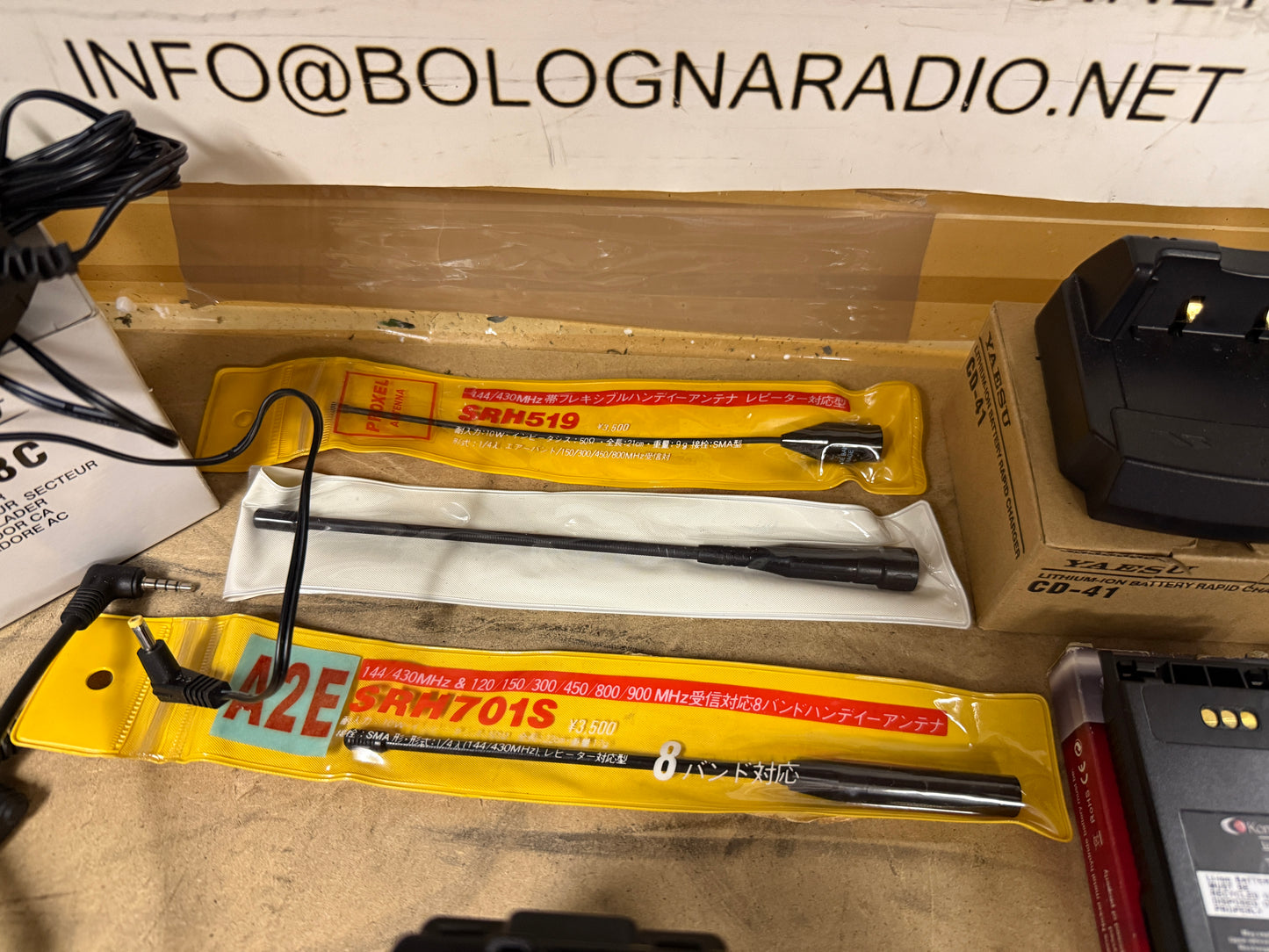 A1 Yaesu FT 3 D pari al nuovo + Accessori