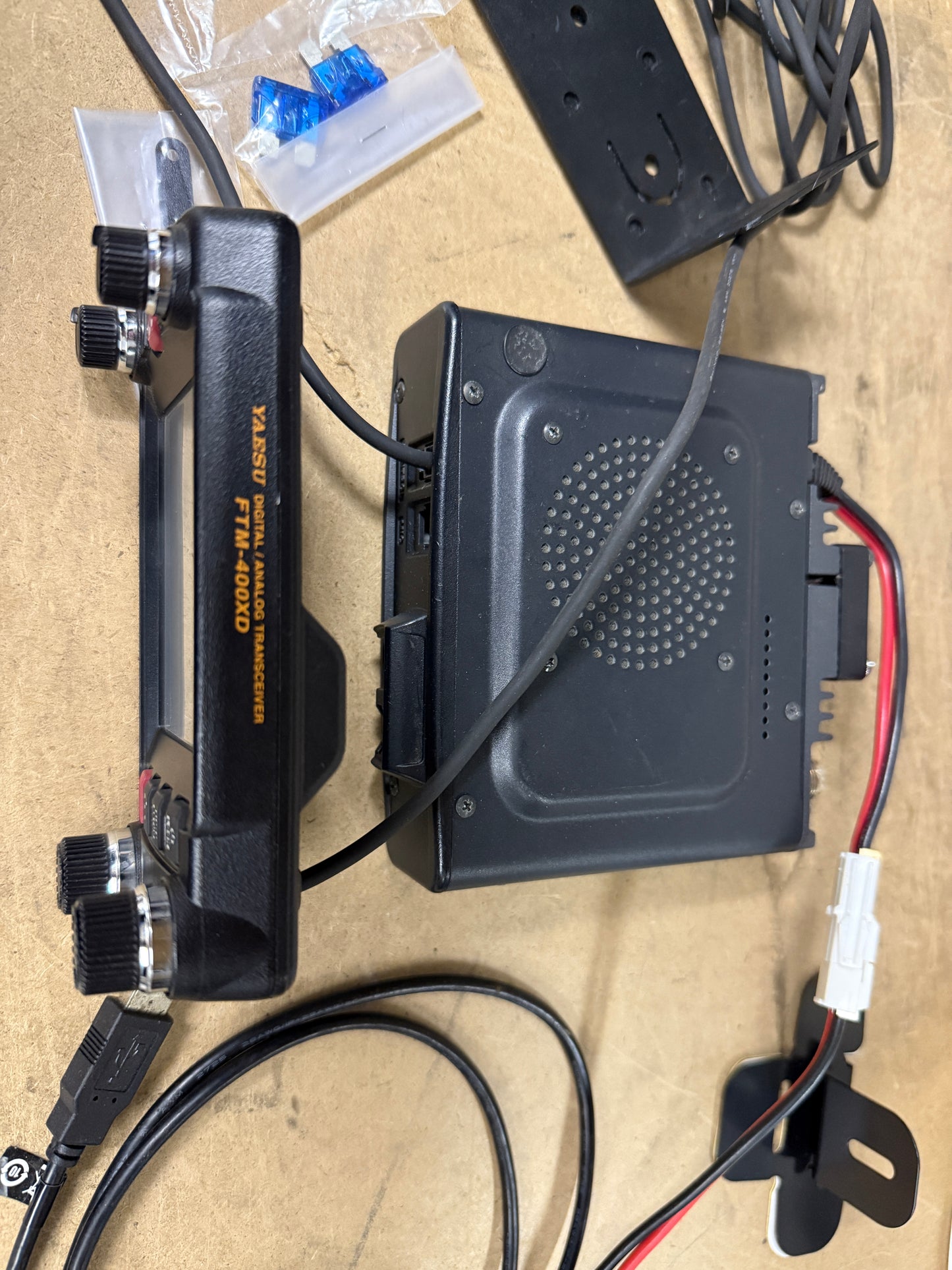 A1 Yaesu FTM 400 XDR/DE perfetto Garanzia 12 Mesi