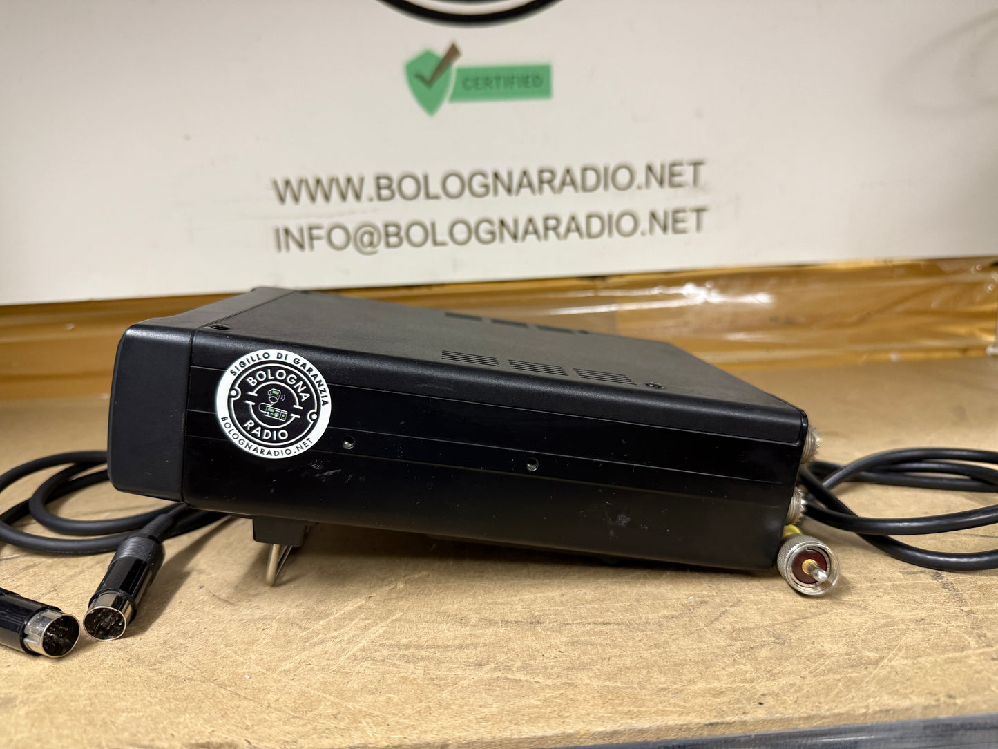 Icom AT 180 accordatore automatico d'antenna