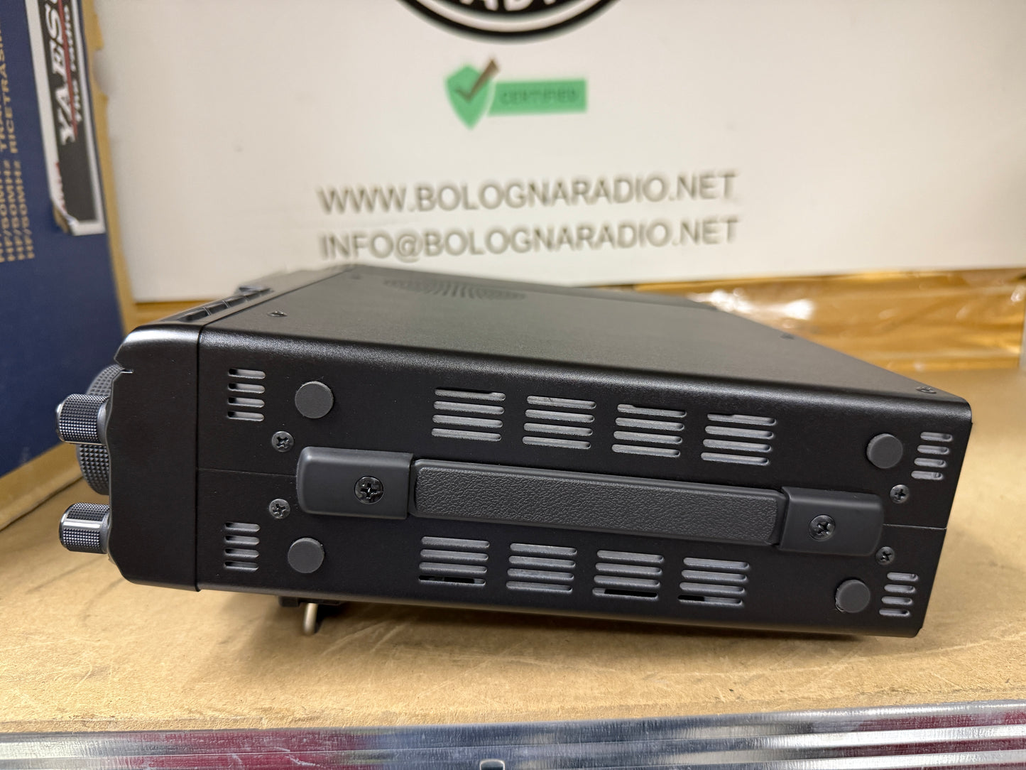 Yaesu FT-710 Aess pari al nuovo + sp40 garanzia 5 anni csyeson