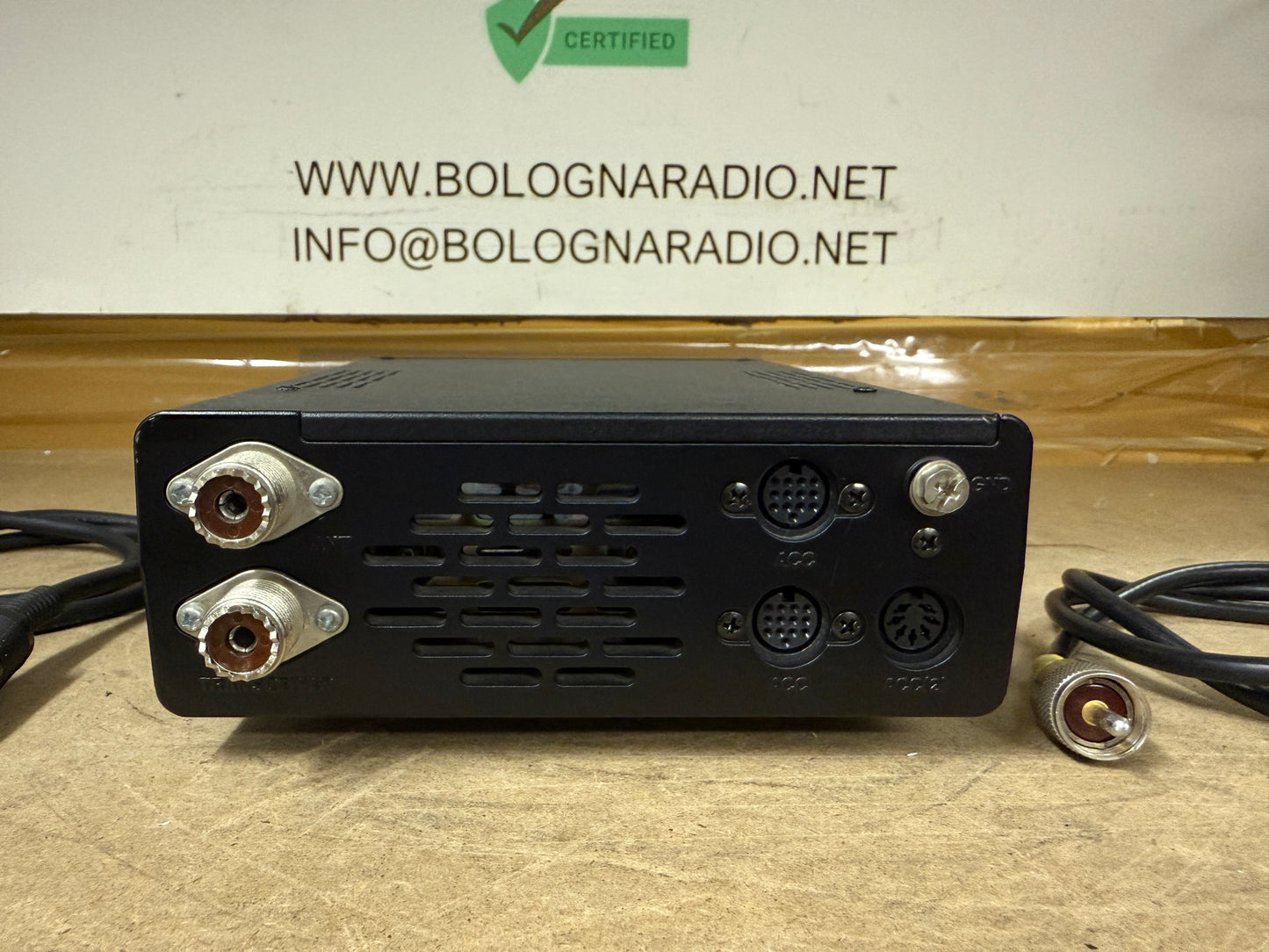 Icom AT 180 accordatore automatico d'antenna