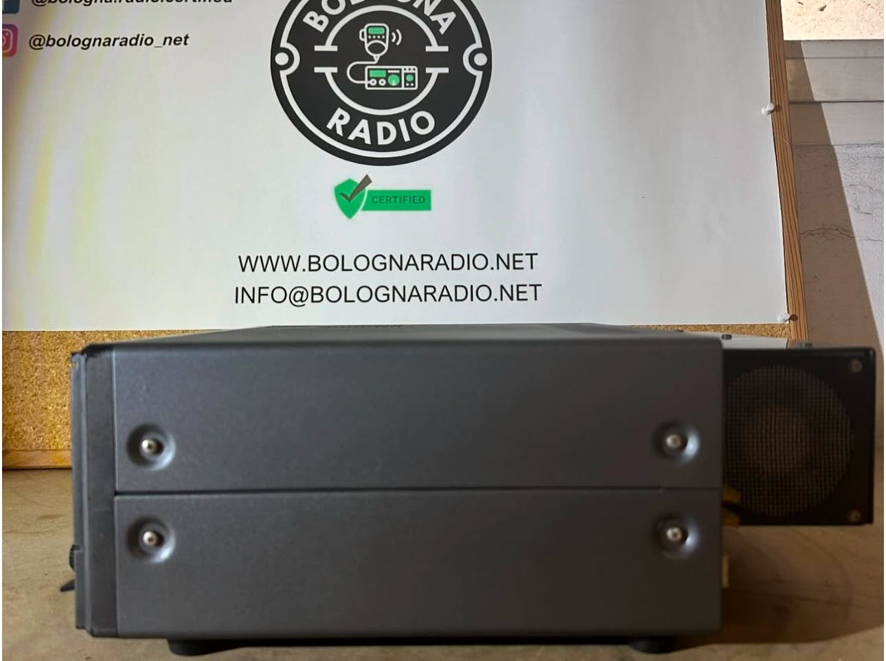 JRC-135 tenuto benissimo e perfettamente funzionante 150watt