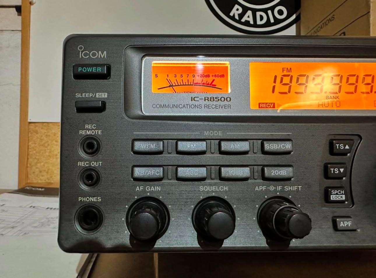 ICOM IC-R 8500