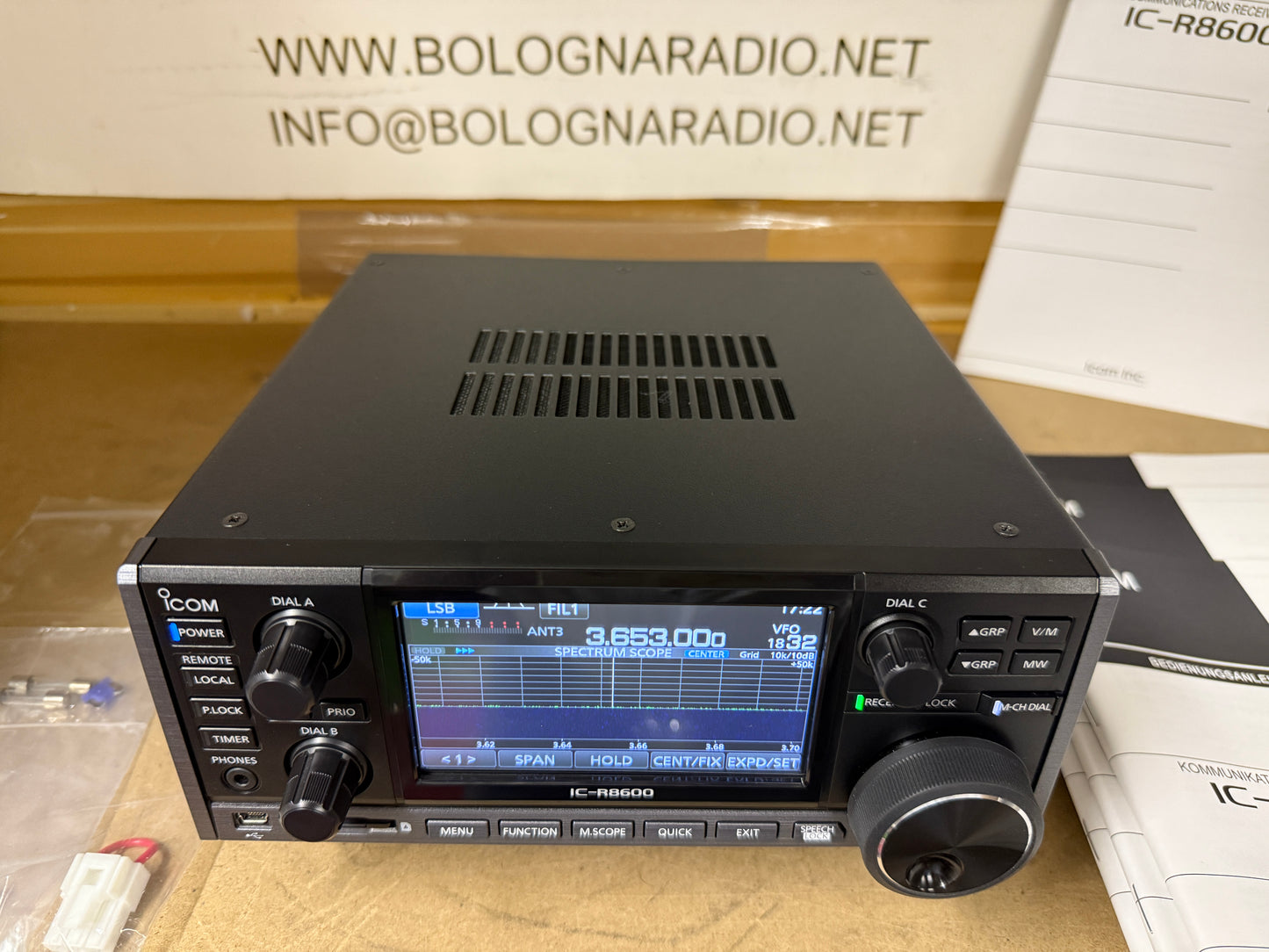 Icom ic r 8600 pari al nuovo full set garanzia 24 mesi